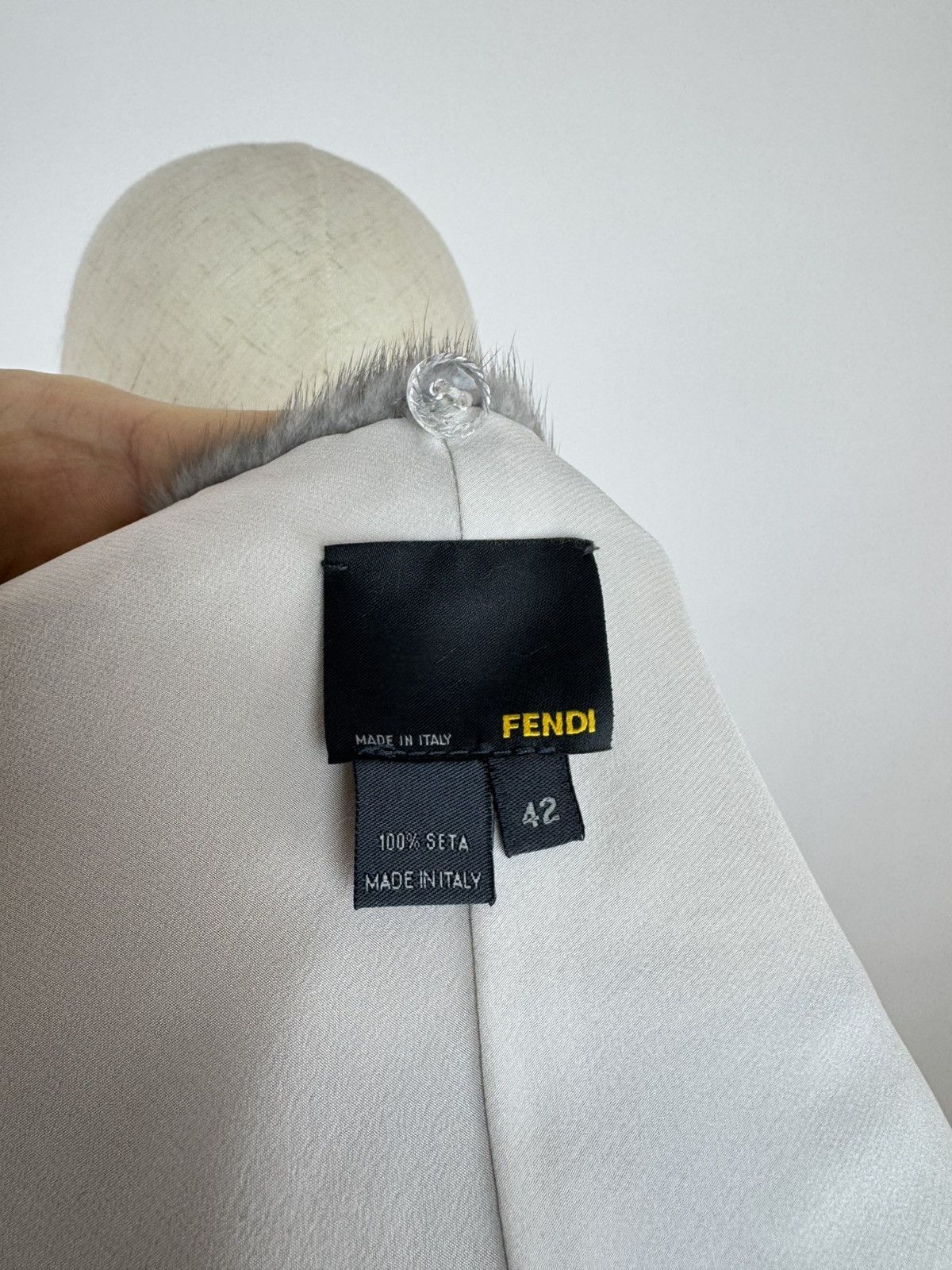 Fendi FENDI fur long vest collared archive clothing Womens size 42 Size M / US 6-8 / IT 42-44 - 12 Thumbnail