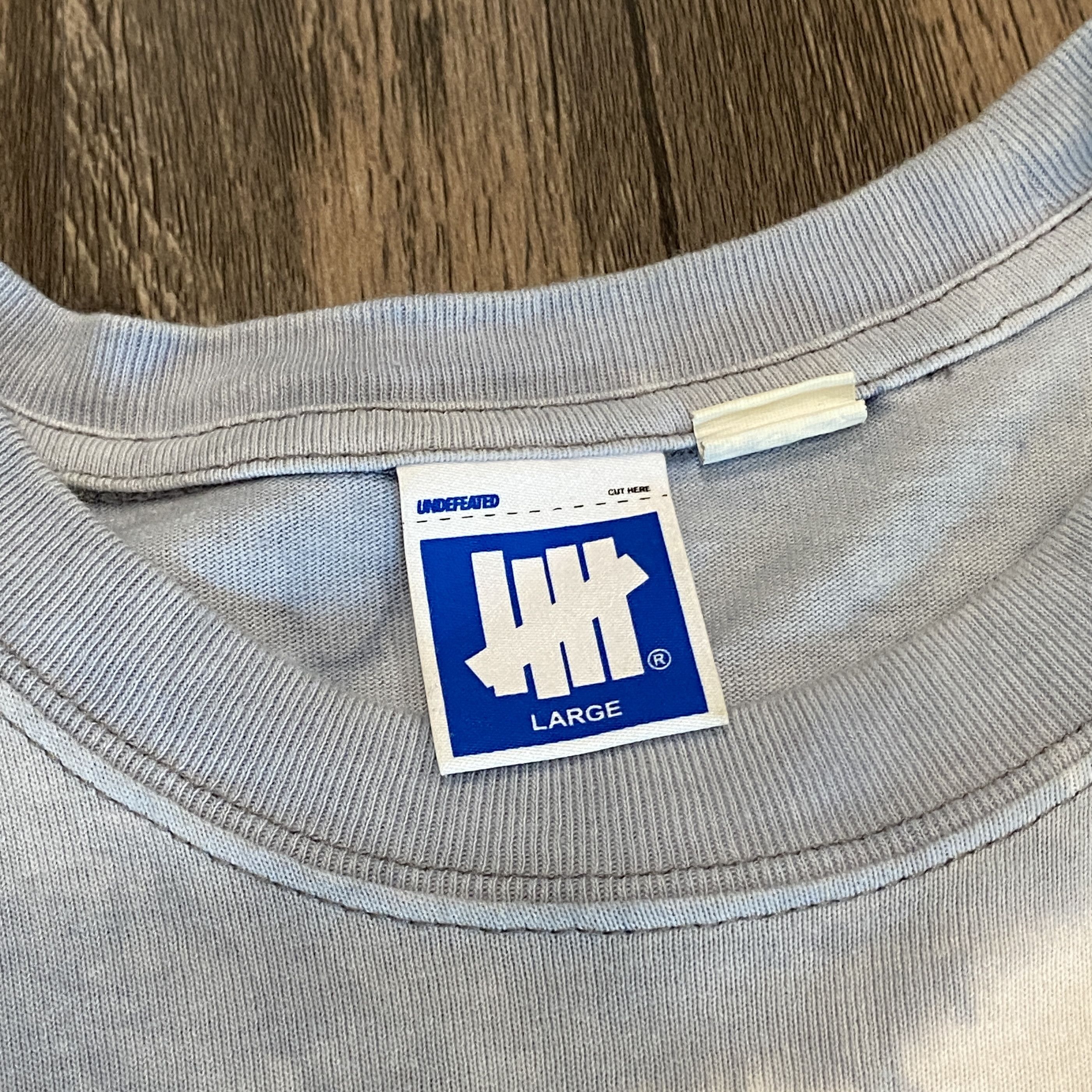 Undefeated UNDFTD Blue/Grey Tie Dye 5 Strikes Logo Shirt Size US L / EU 52-54 / 3 - 3 Thumbnail