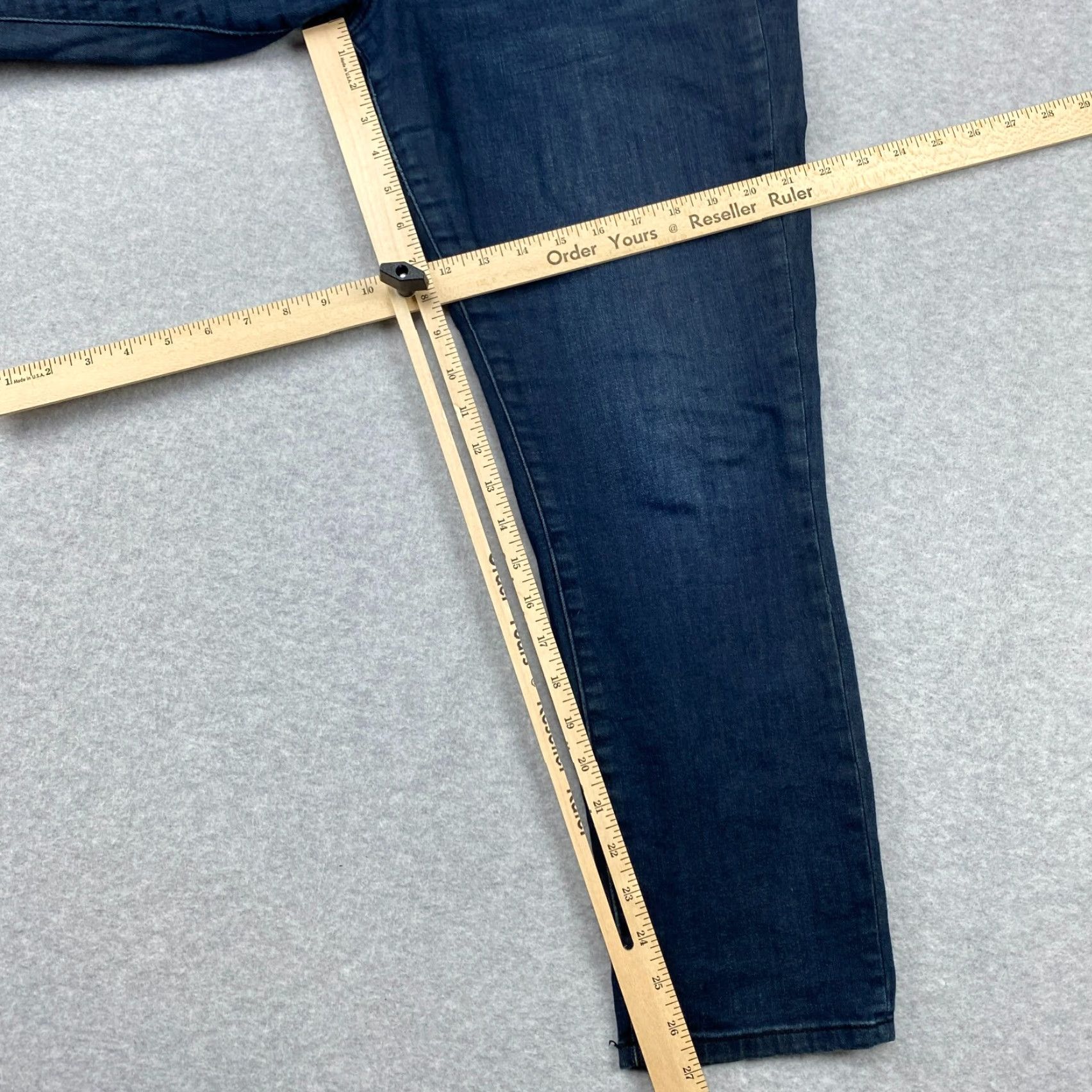 Vintage Kut From the Kloth Jeans Womens 10 Blue Cropped Mid-Rise Dark Wash Distressed Size 32" / US 10 / IT 46 - 5 Thumbnail