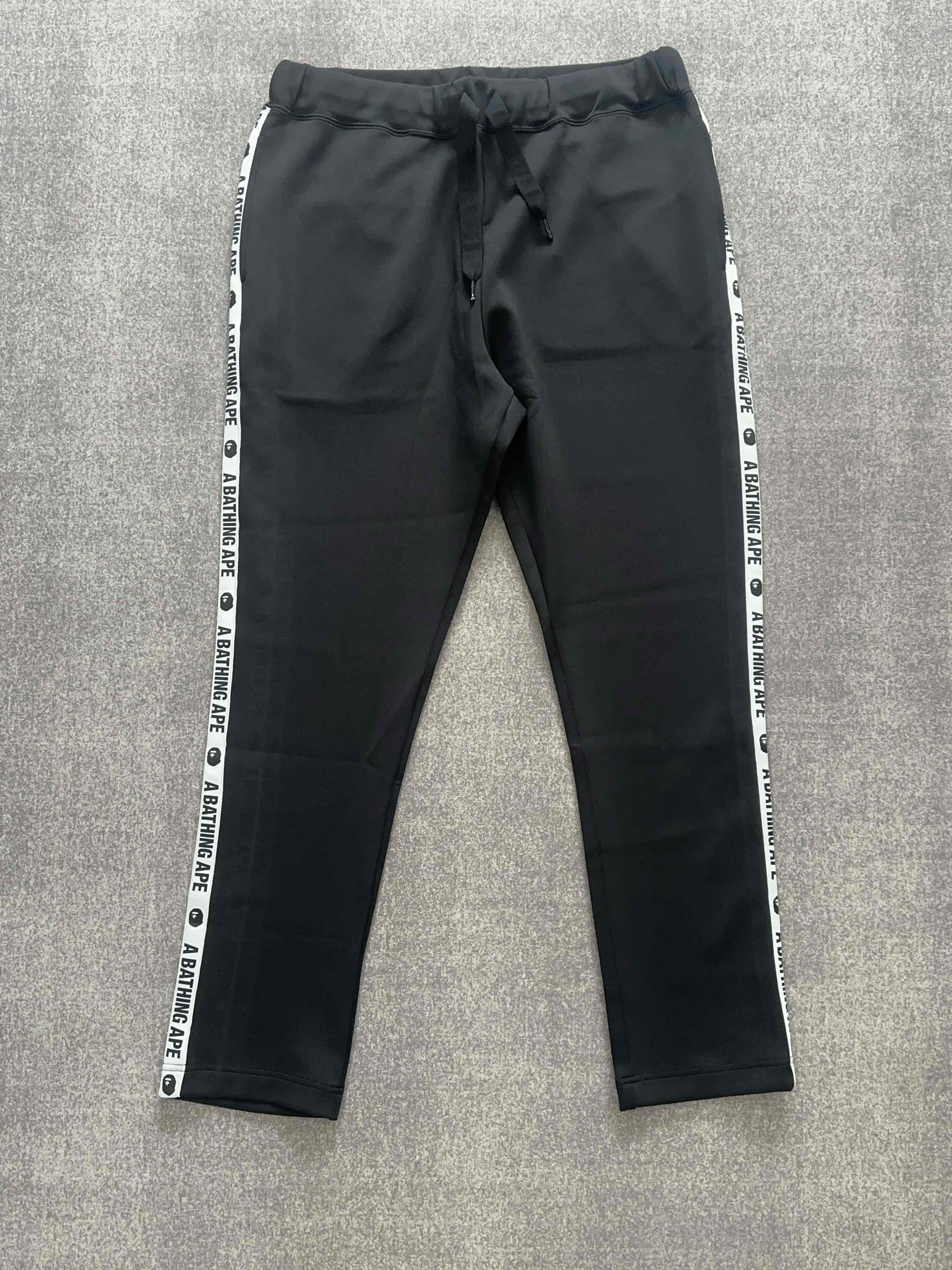 Bape A BATHING APE Logo Tape Sweatpants Size L Size US 34 / EU 50 - 1 Thumbnail