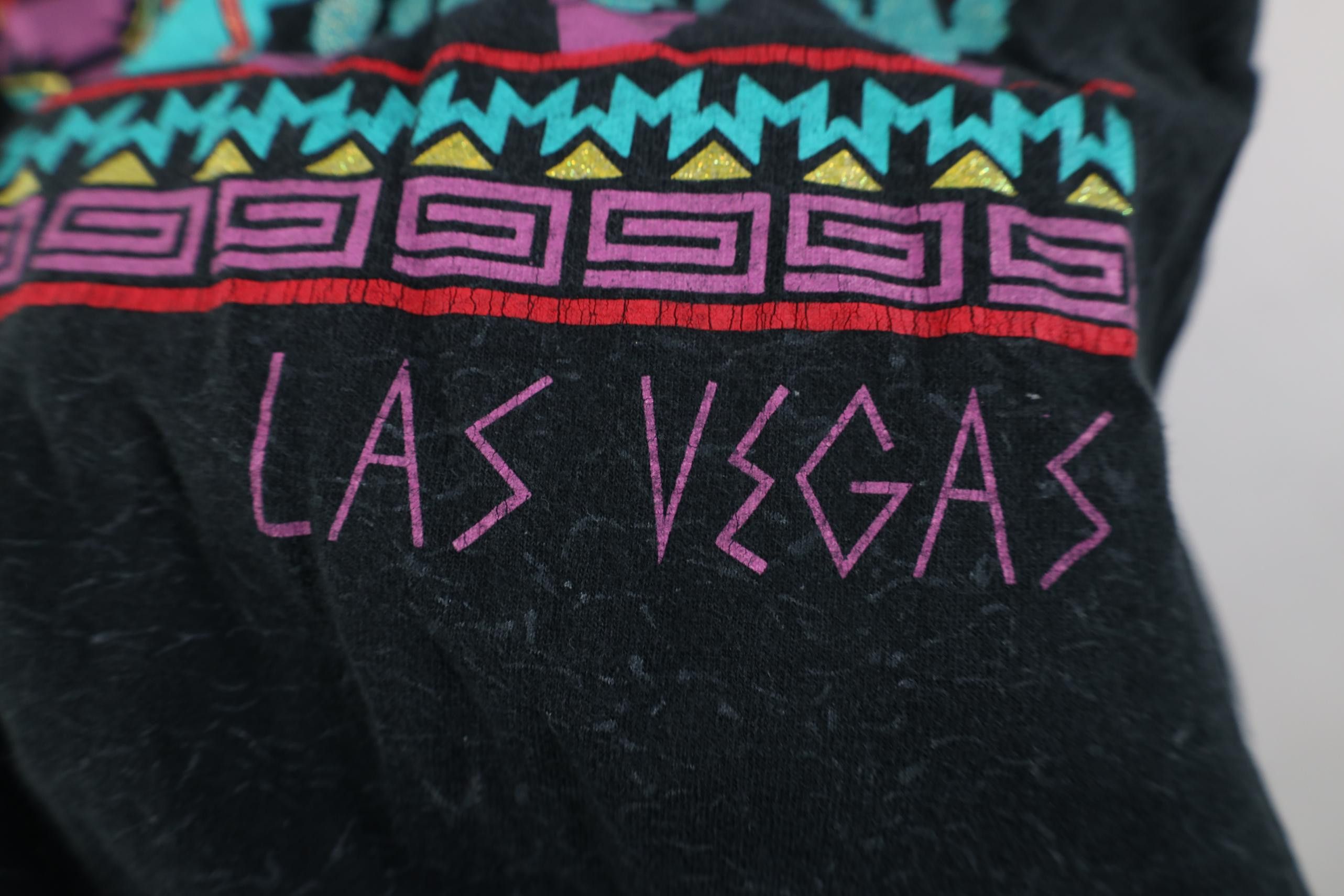 Vintage Vintage 90s Streetwear Southwestern Wolf Las Vegas T-Shirt Size L / US 10 / IT 46 - 8 Thumbnail