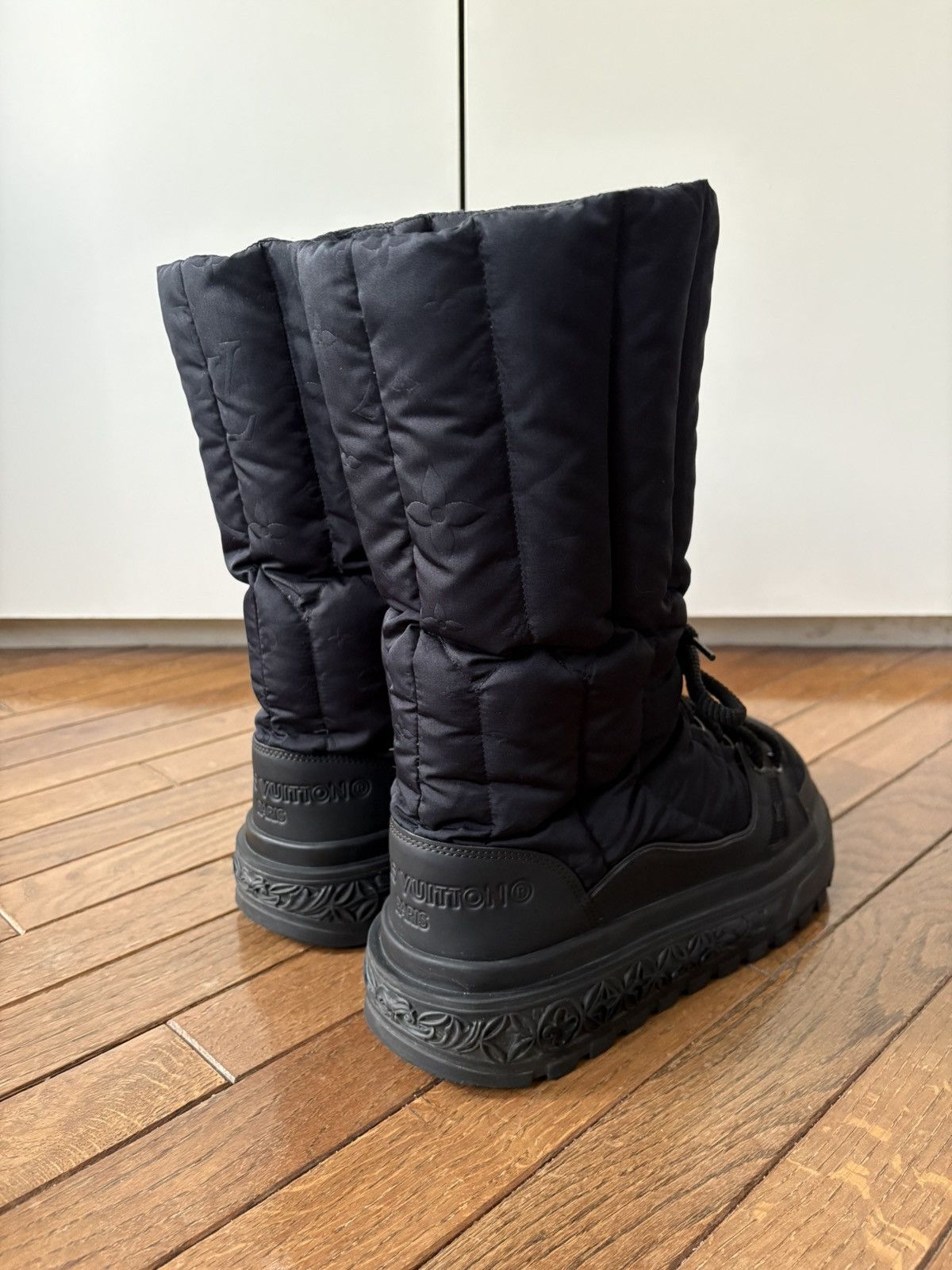 Louis Vuitton Louis Vuitton Puffer Boots Size US 7 / EU 40 - 11 Thumbnail