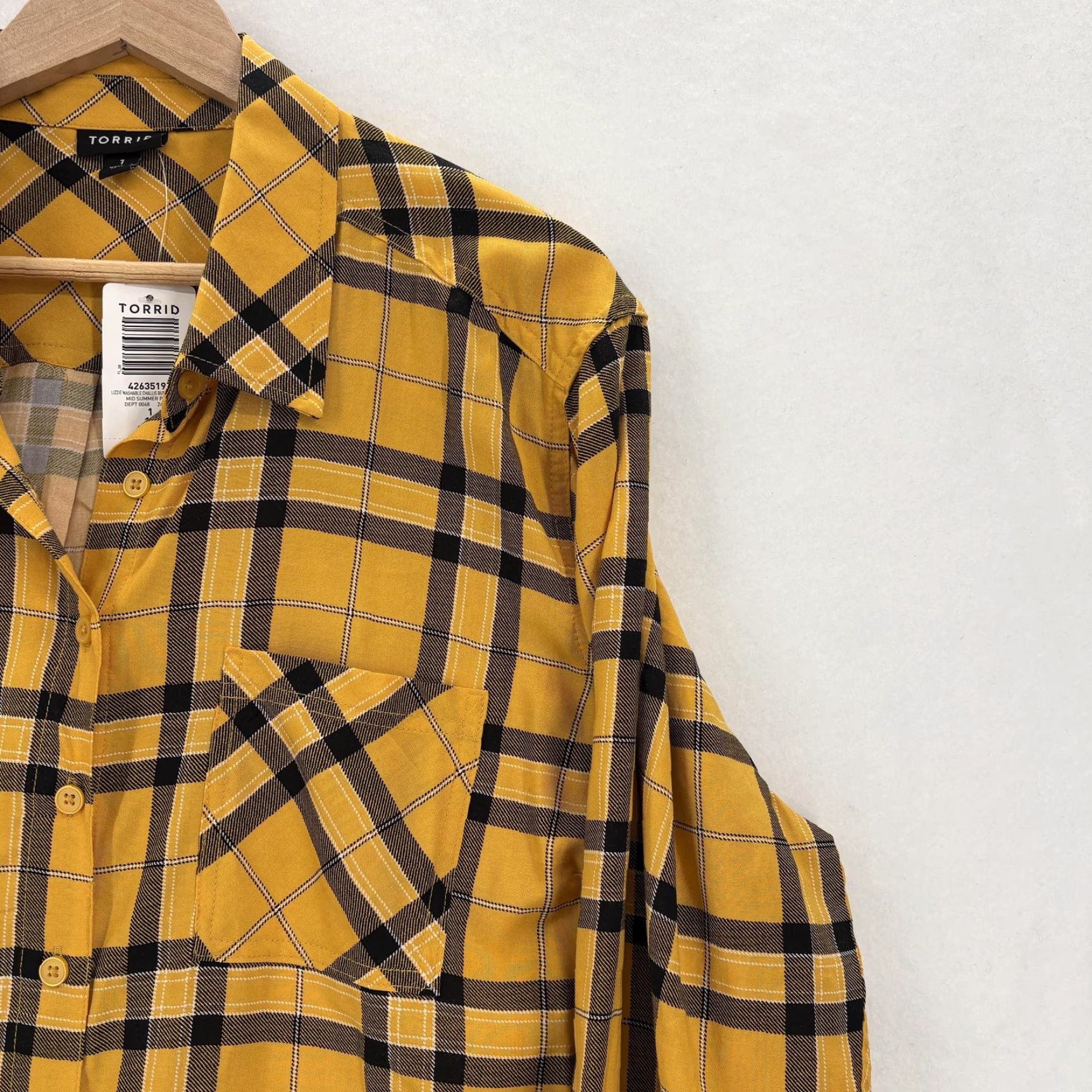 Torrid Torrid Button-Up Shirt Womens 1X Yellow Plaid Long Sleeve Plus Size XL / US 12-14 / IT 48-50 - 2 Thumbnail