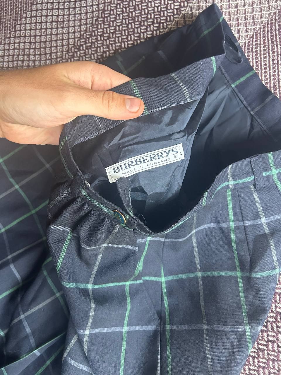 Burberry × Vintage Burberrys Vintage Monogram Midi Skirt Women’s Luxury Item Size 27" / US 4 / IT 40 - 5 Thumbnail