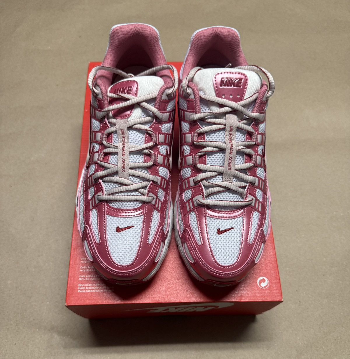 Nike Nike P-6000 Summit White Women’s size 8 running shoes NEW! Size US 8 / IT 38 - 3 Thumbnail