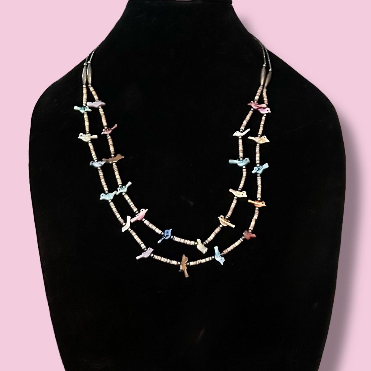 Vintage Vintage layered Heishi and MOP Zuni fetish bird necklace Size ONE SIZE - 1 Thumbnail