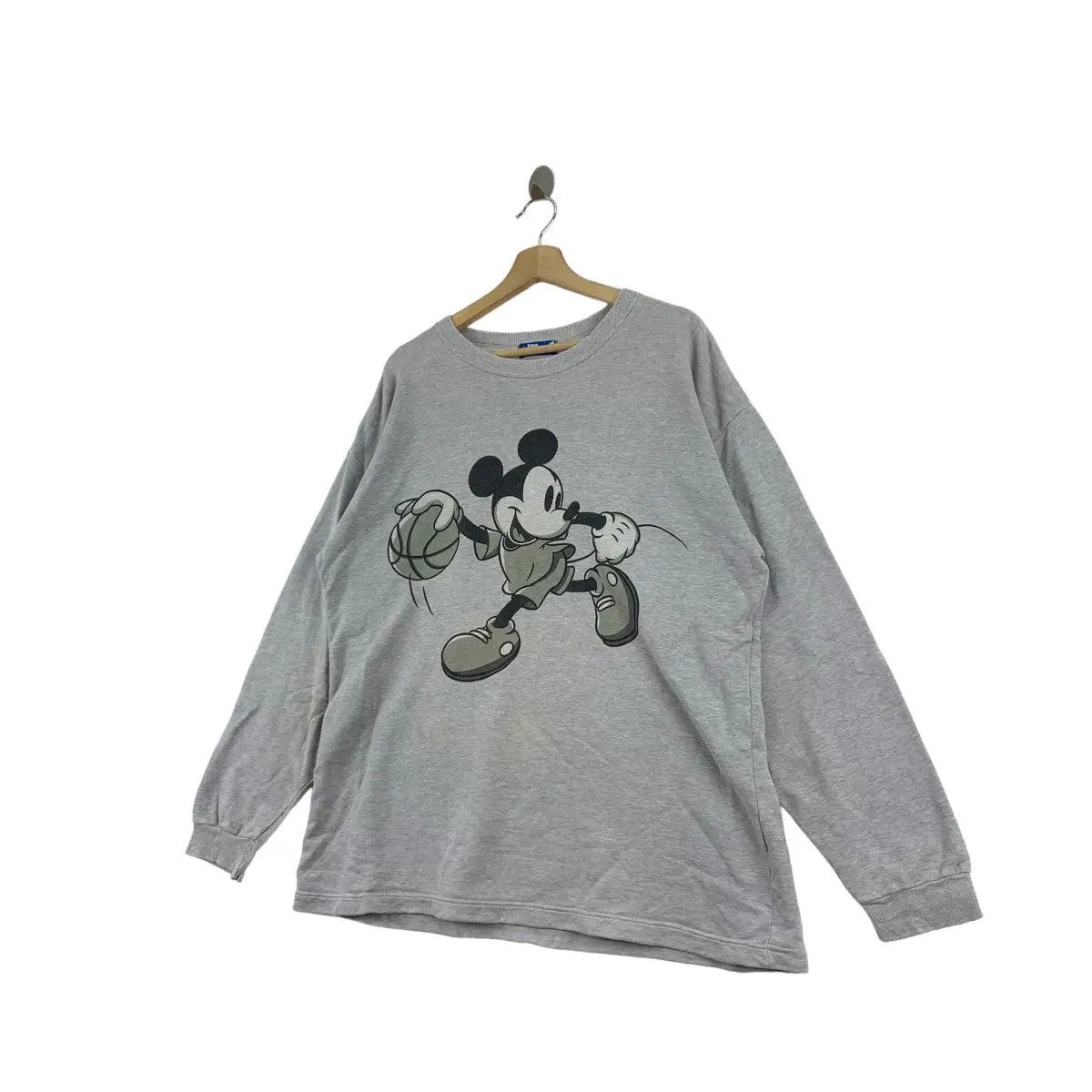 Disney Vintage MICKEY MOUSE Tokyo Disneyland Basketball Sweatshirt Size L / US 10 / IT 46 - 4 Thumbnail
