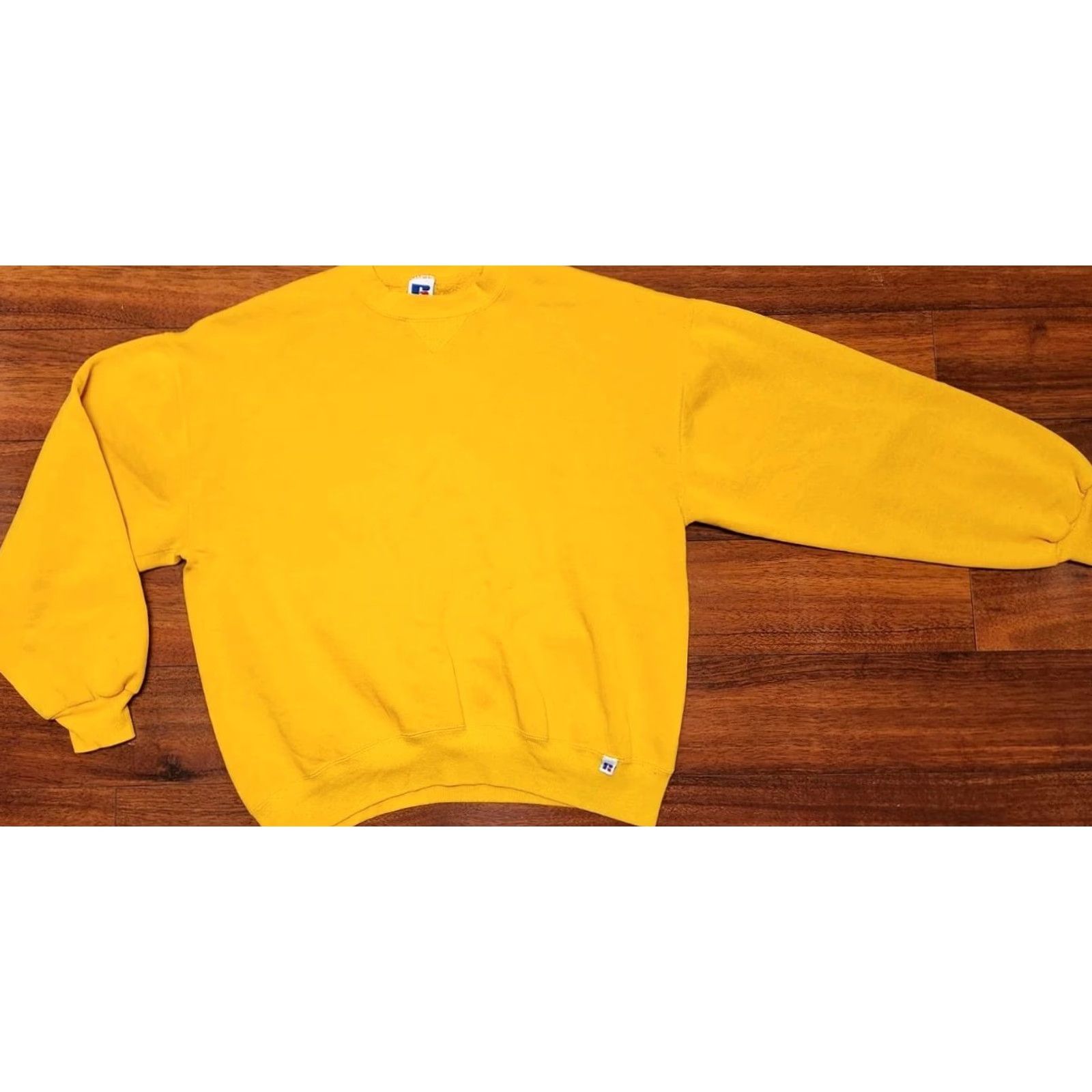 Russell Athletic RUSSELL ATHLETIC Sweatshirt XL Yellow Crewneck Vintage USA MADE Blank Mens Regular Size XL Sweatshirt Yellow Size US XL / EU 56 / 4 - 6 Thumbnail
