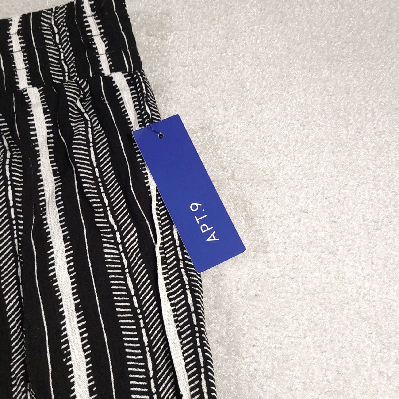 Apt. 9 APT 9 Pants Womens Small Black White Striped Wide-Leg Pull On Rayon Lightweight Wide-Leg Trousers Bohemian Casual Travel Womens Size 28" / US 6 / IT 42 - 4 Thumbnail