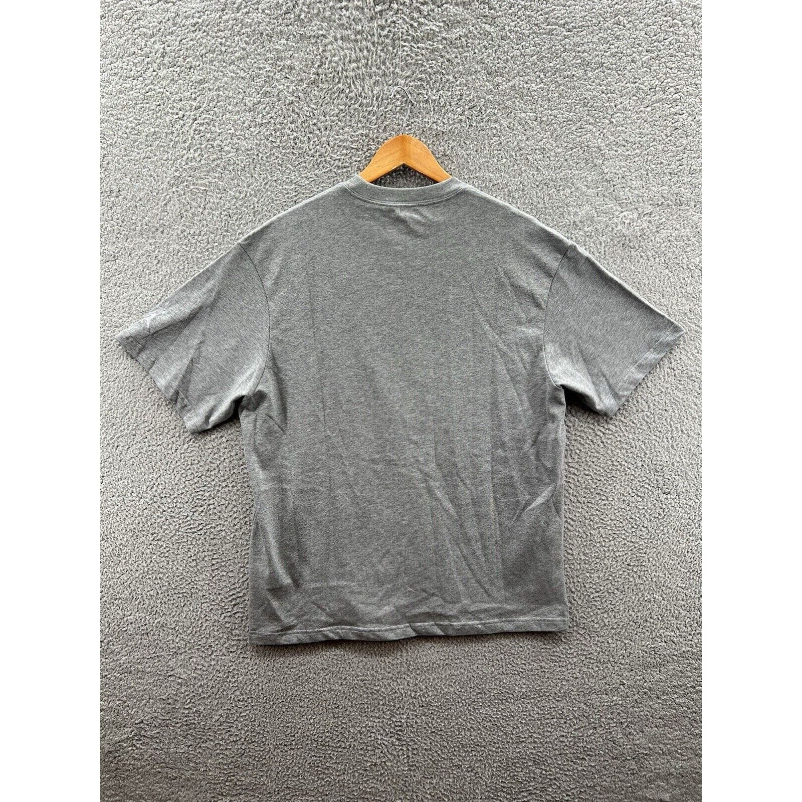 Jordan Brand Jordan 1 Chicago Sneaker Patch Gray Men’s T-Shirt FN5982-091 Size US L / EU 52-54 / 3 - 2 Thumbnail