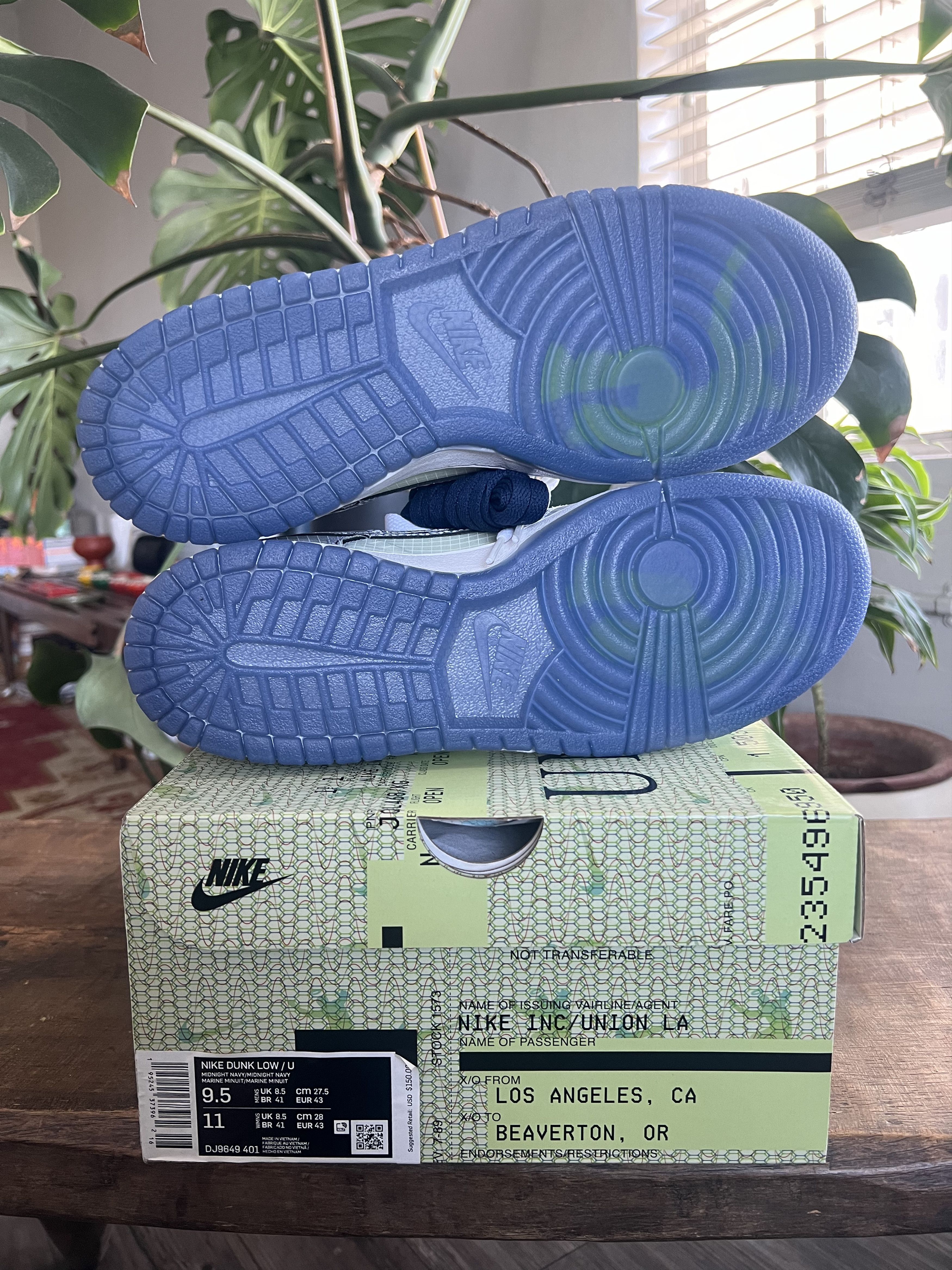 Nike Union LA x Dunk Low 'Passport Pack - Pistachio' Size US 9.5 / EU 42-43 - 4 Thumbnail