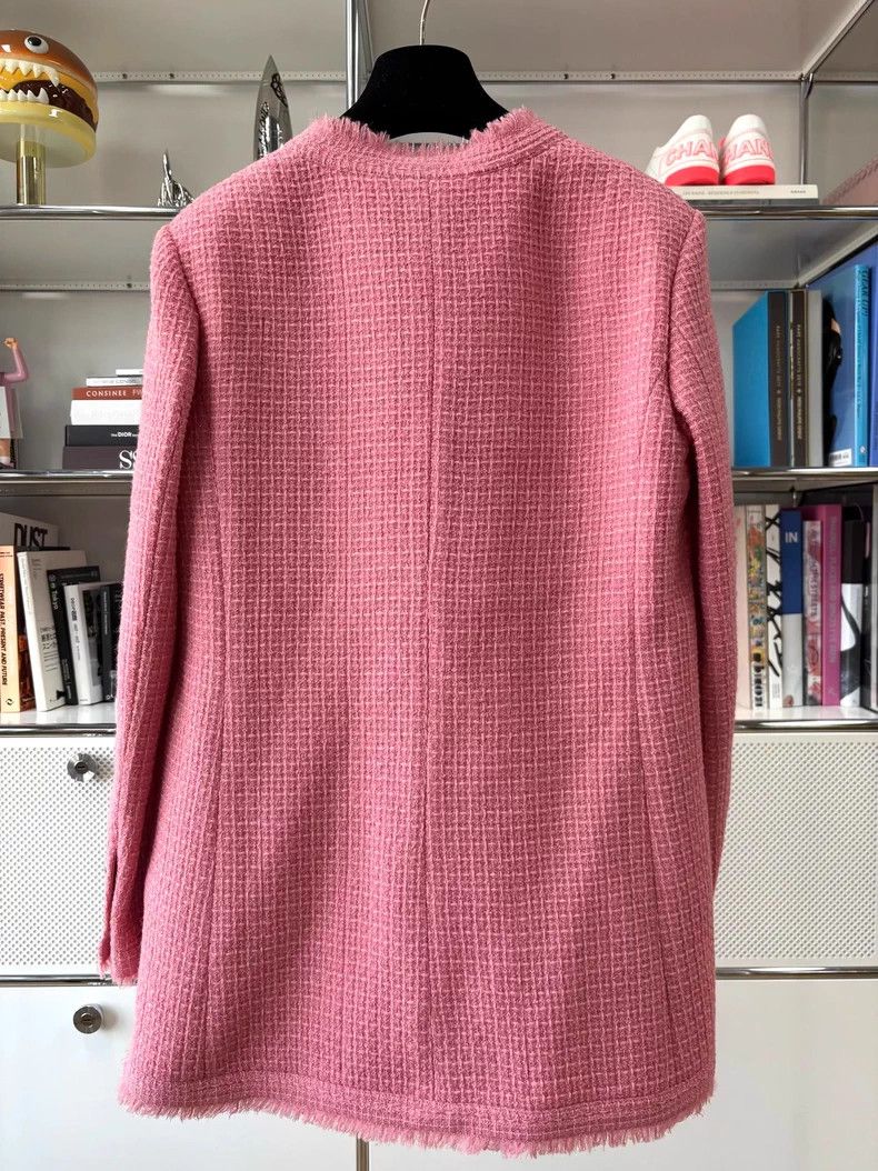 Chanel Chanel 20A pink V-neck four-pocket tassel edge rose gold b Size XS / US 0-2 / IT 36-38 - 3 Thumbnail