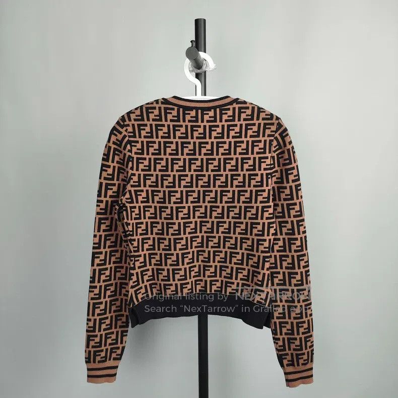 Fendi Fendi Knit Sweater - Monogram Size XS / US 0-2 / IT 36-38 - 2 Thumbnail