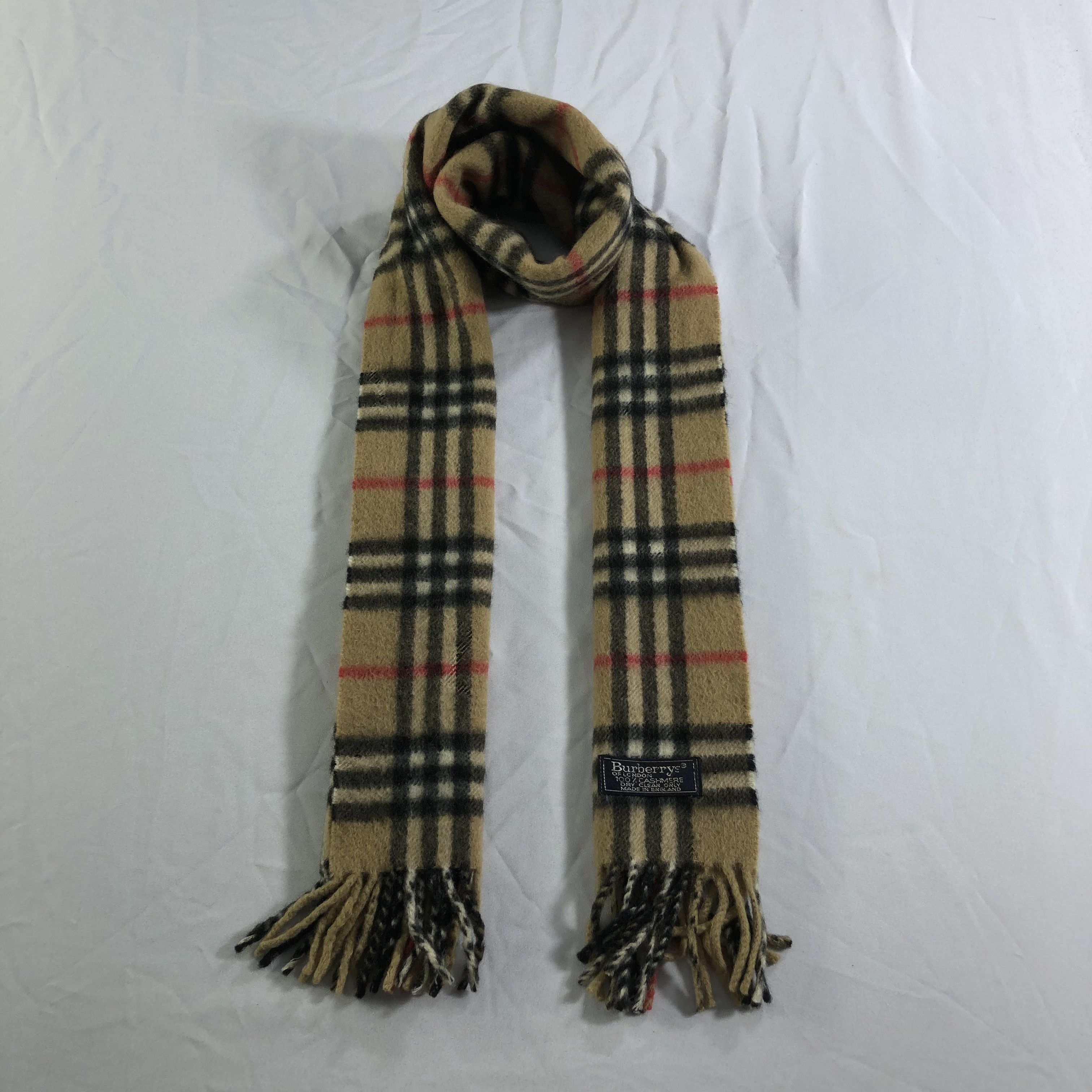 Burberry Burberrys Nova Check Cashmere Scarf Muffler V2212 Size ONE SIZE - 1 Thumbnail