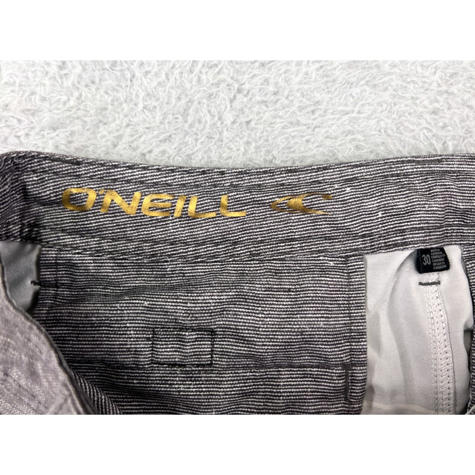 O'Neill O'Neill Mens 30 Gray Chino Shorts Hawaiian Palm Tree Print Polyester Beach Print Chino Style Casual Aloha Summer 30 in Gray Men’s Shorts Size US 30 / EU 46 - 3 Thumbnail