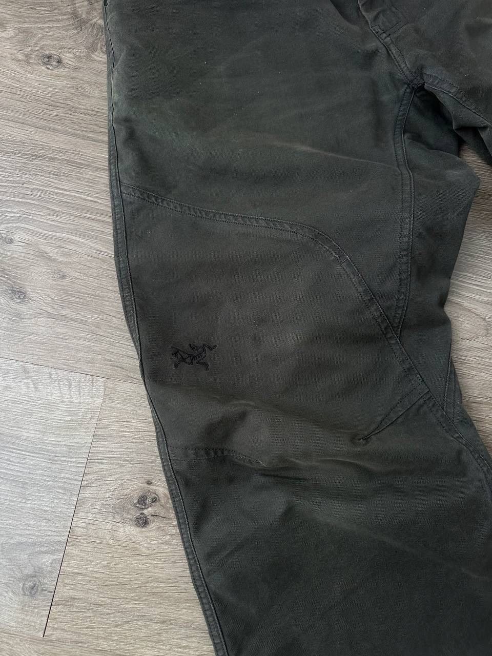 Arc'teryx × Vintage Vintage Arc’Teryx Green Faded distressed Pants Size US 32 / EU 48 - 7 Thumbnail