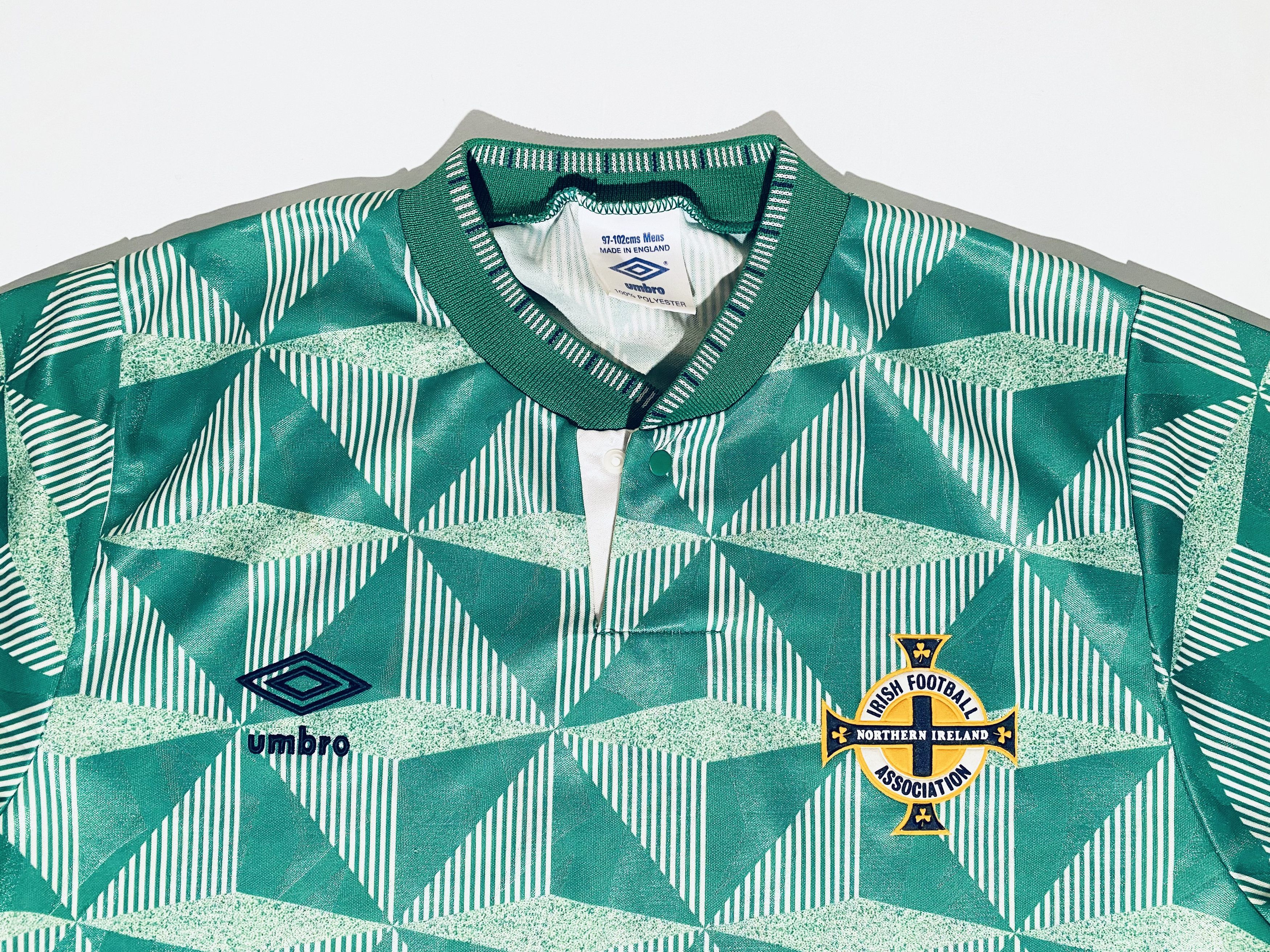 Umbro Northern Ireland 1990 - 1992 Home Football Shirt Jersey Size US M / EU 48-50 / 2 - 4 Thumbnail