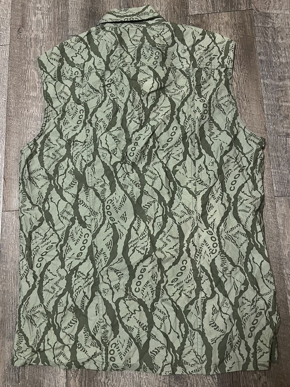 Coogi × Vintage Vintage Coogi Life Safari Camo Vest Size Large Size US L / EU 52-54 / 3 - 4 Thumbnail