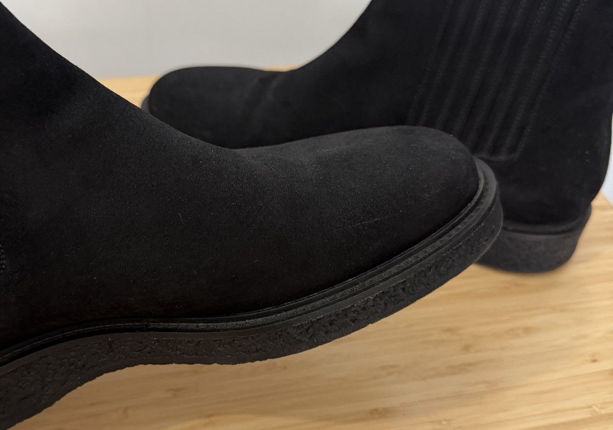 Saint Laurent Paris SAINT LAURENT Mens Hugo 35 Black Suede Chelsea Boot Size 45 Size US 12 / EU 45 - 8 Thumbnail