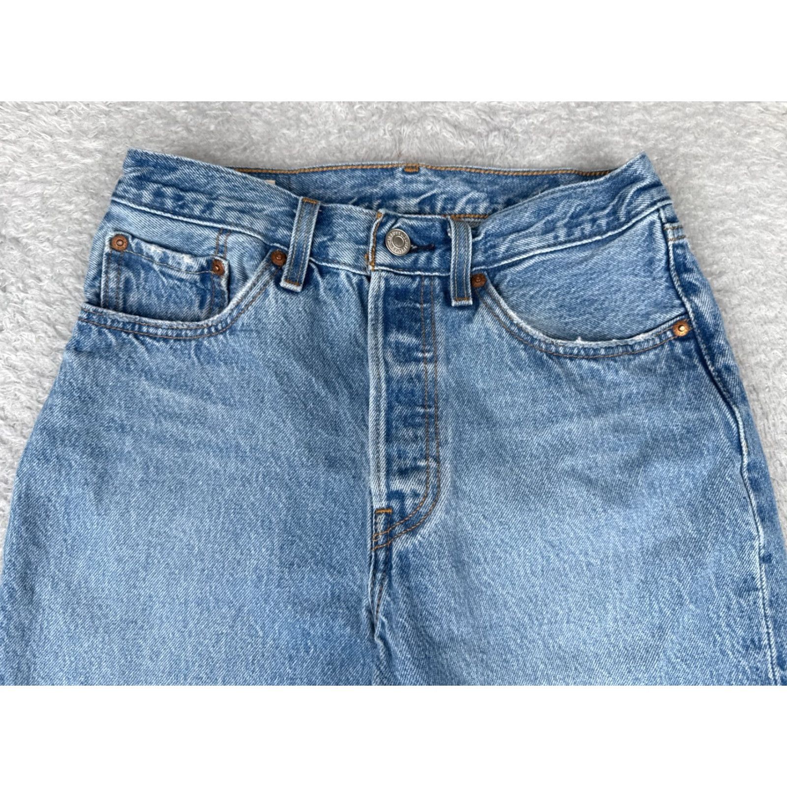 Levi's Levi's 501 Jeans Jeans Adult Regular 26 Blue Denim Distressed Button Fly 501 Premium 26x25 Mens Size US 26 / EU 42 - 4 Thumbnail