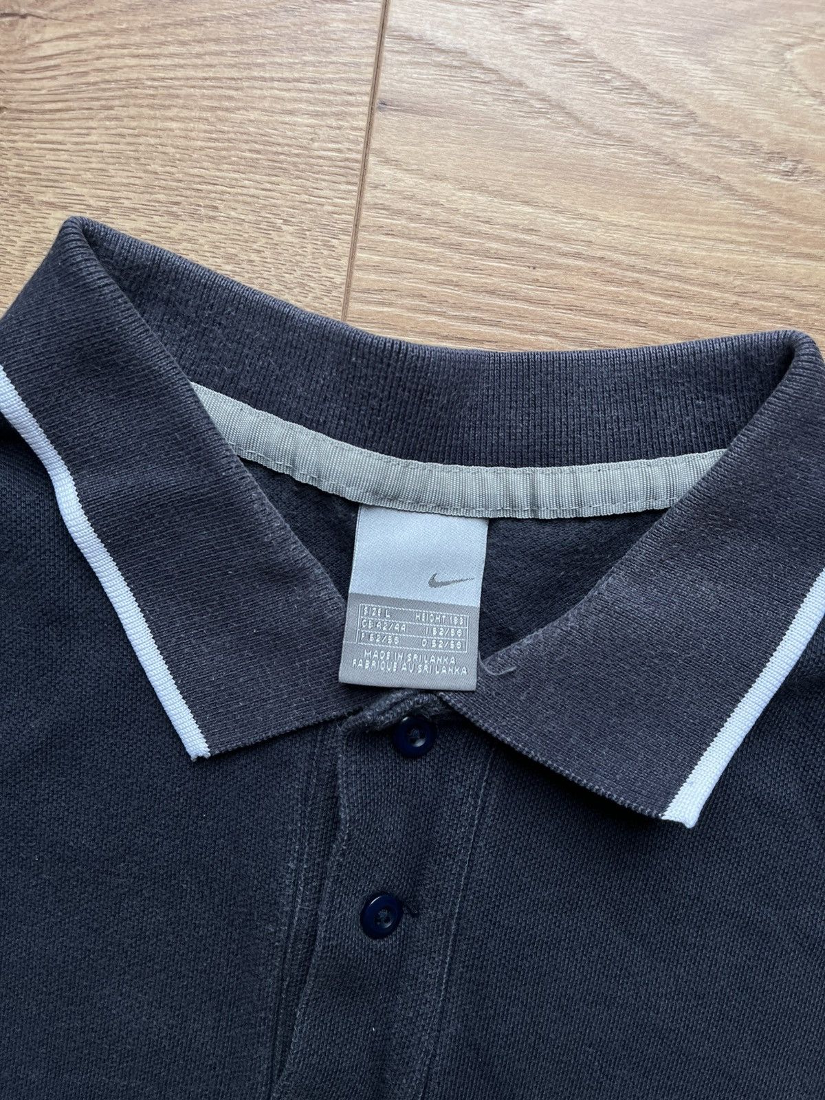 Nike 90’s NIKE RETRO SUNFADED SWOOSH LOGO Y2K RARE POLO TEE Size US L / EU 52-54 / 3 - 3 Thumbnail
