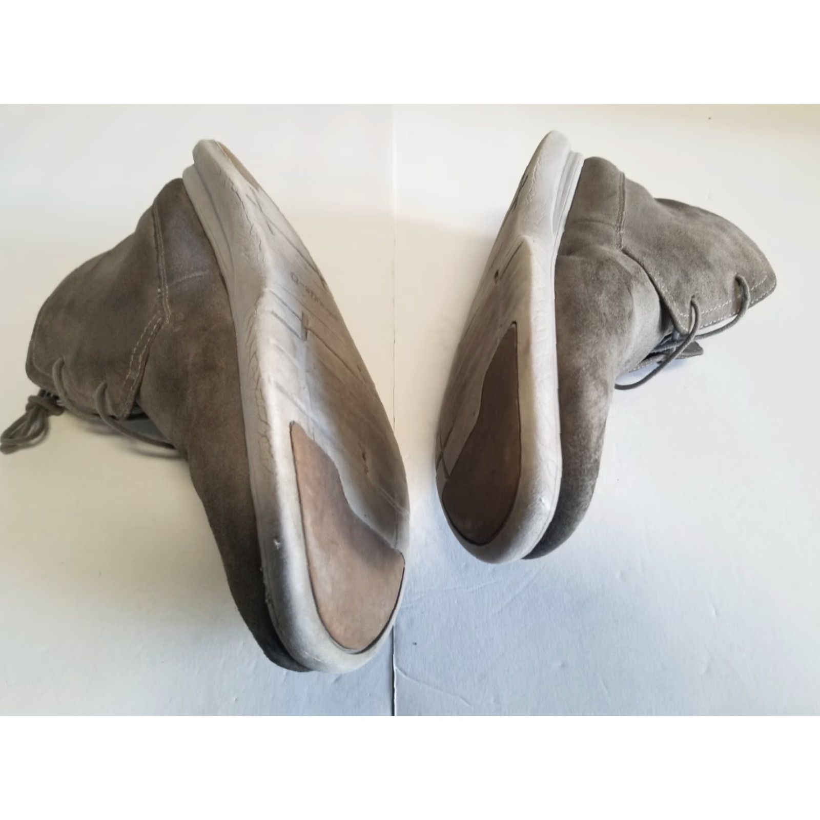 johnnie-O johnnie-O The Chill Chukka Boots Mens Size 13 M Gray Suede Size US 13 / EU 46 - 7 Thumbnail