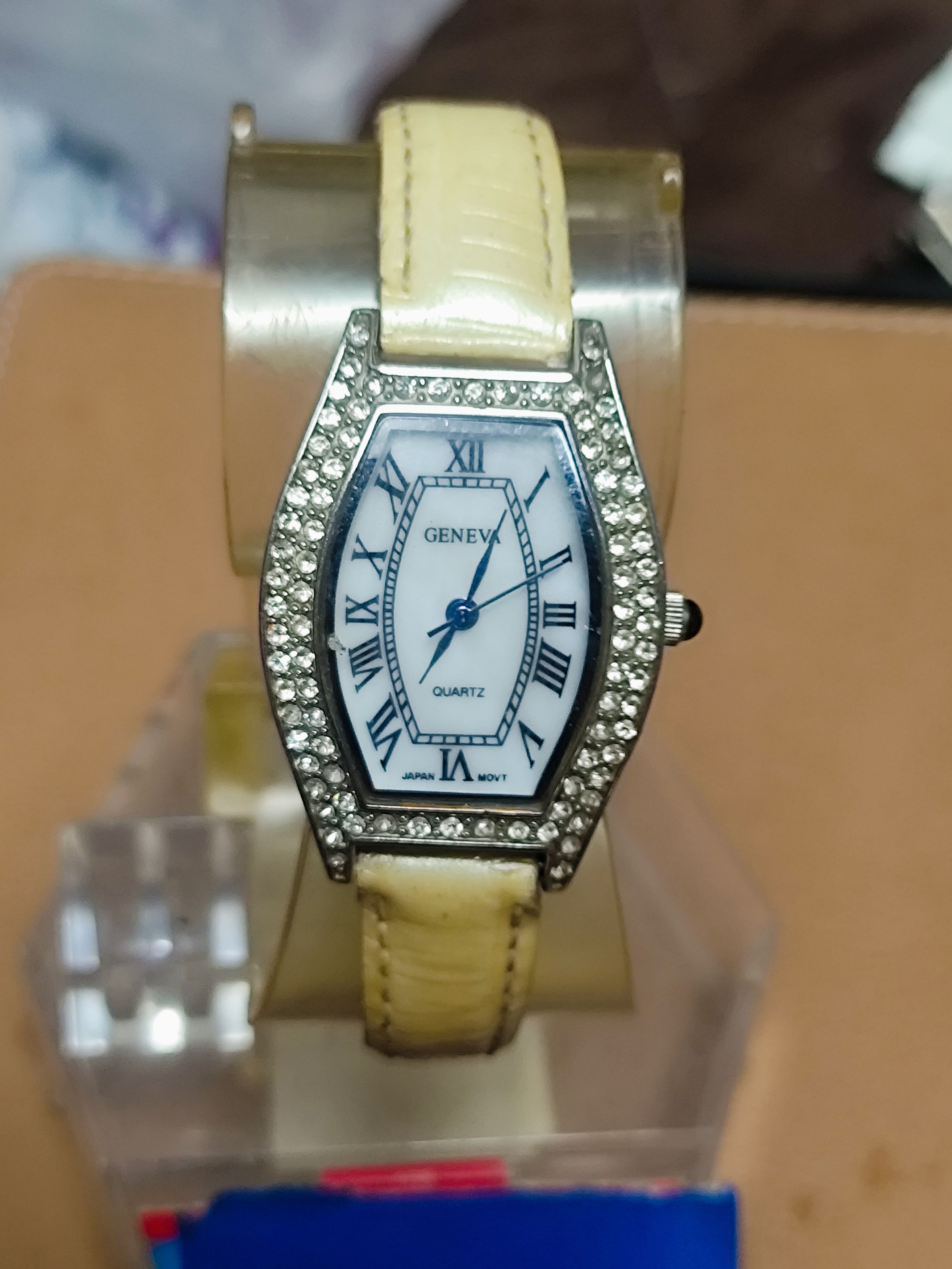 Vintage Geneva Quartz Watch with Diamonds (Japan Made) Size ONE SIZE - 11 Thumbnail