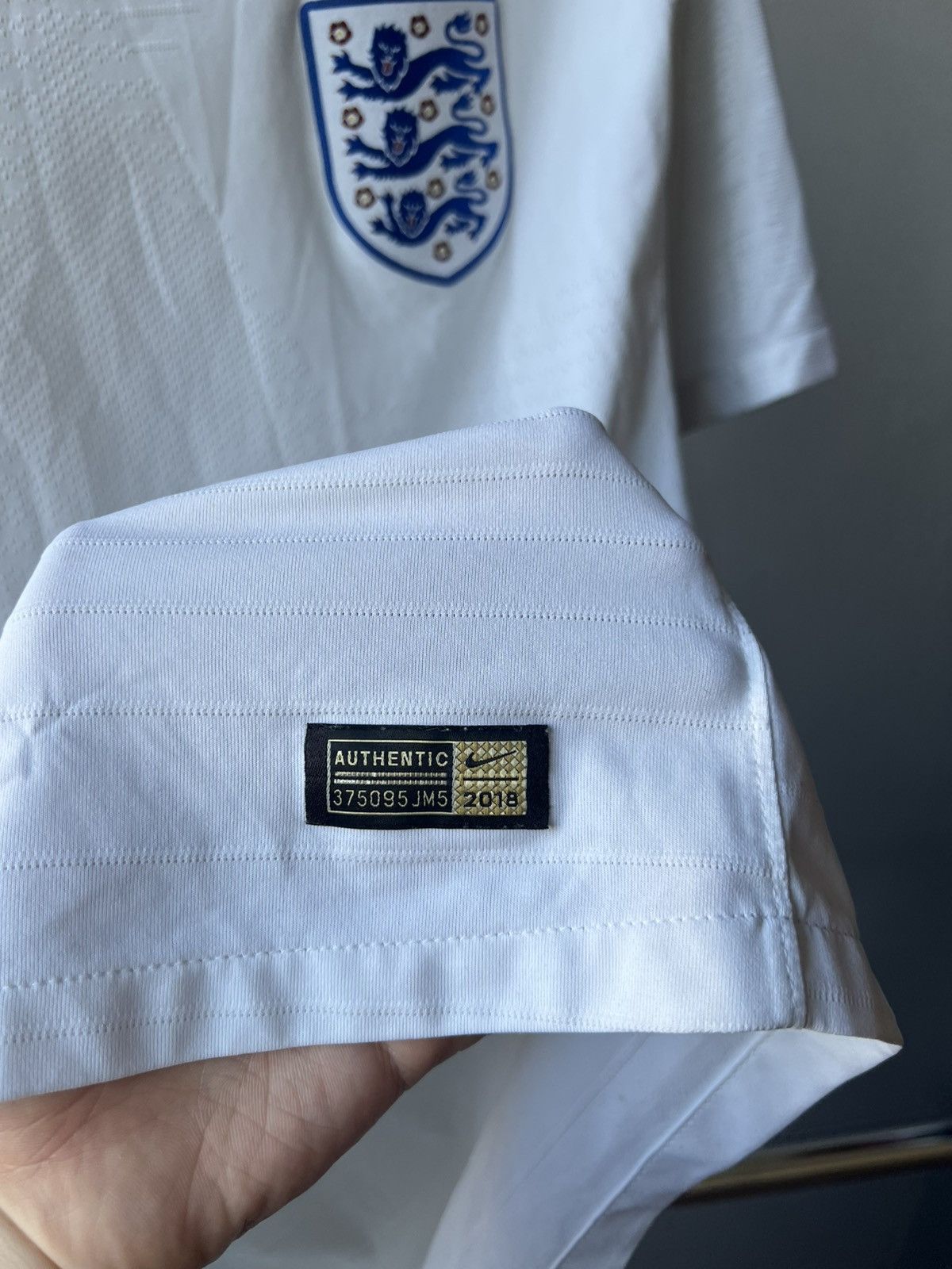 Nike 2018/19 ENGLAND TEAM HOME PLAYER ISSUED SOCCER JERSEY Size US XL / EU 56 / 4 - 9 Thumbnail