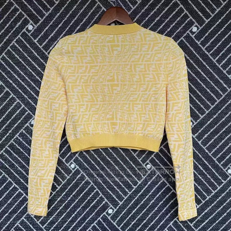 Fendi Fendi Casual artificial silk knit sweater Size XS / US 0-2 / IT 36-38 - 2 Thumbnail