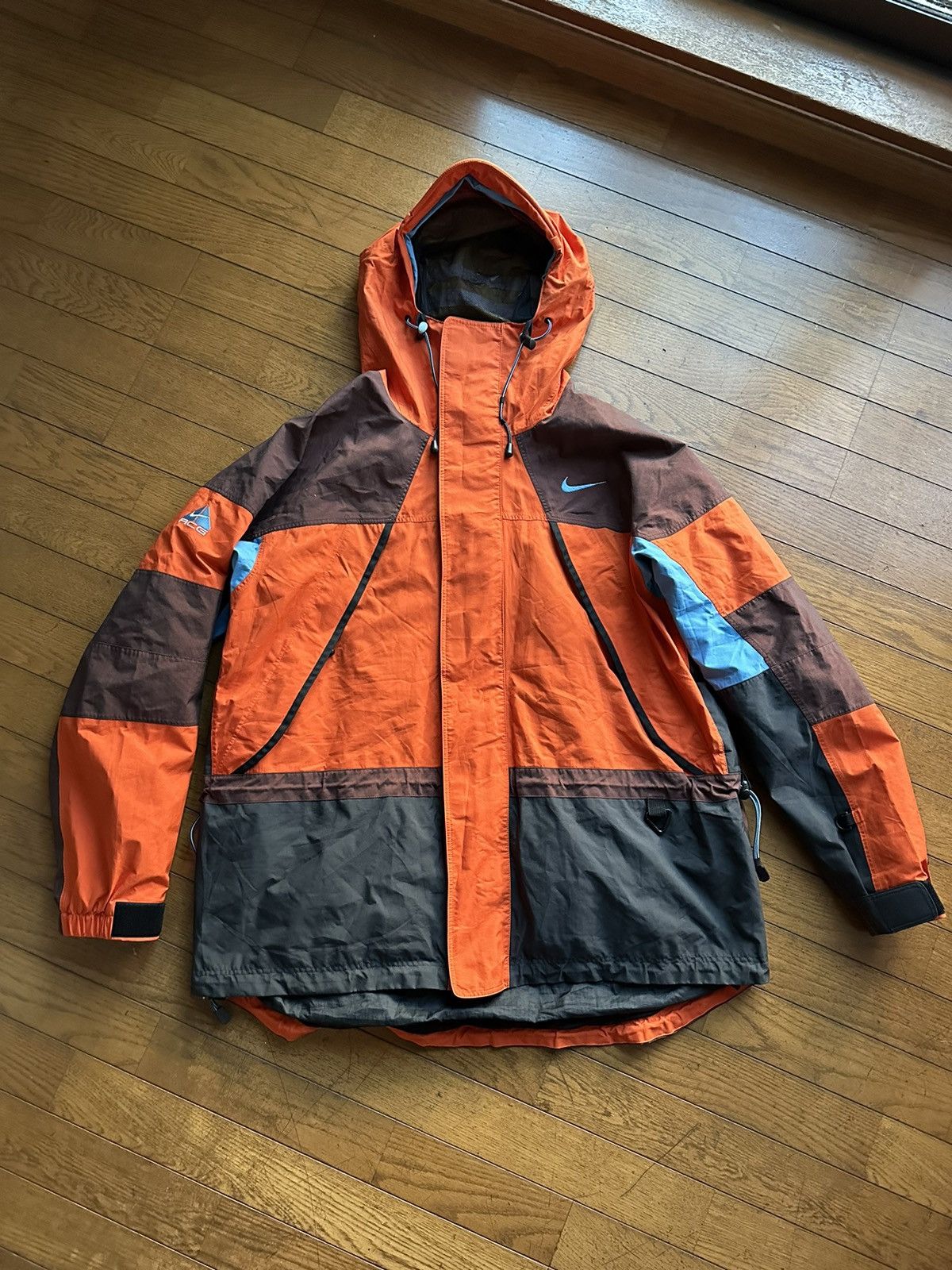 image of Vintage Nike Acg Heavyweight Storm Fit Jacket XL in Orange, Men's (Size Large)