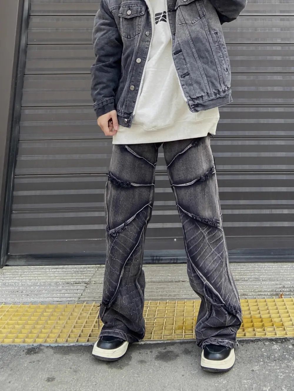 Japanese Brand × Vintage Hip Hop Loose Straight Floor Dragging Jeans Size US 32 / EU 48 - 3 Thumbnail