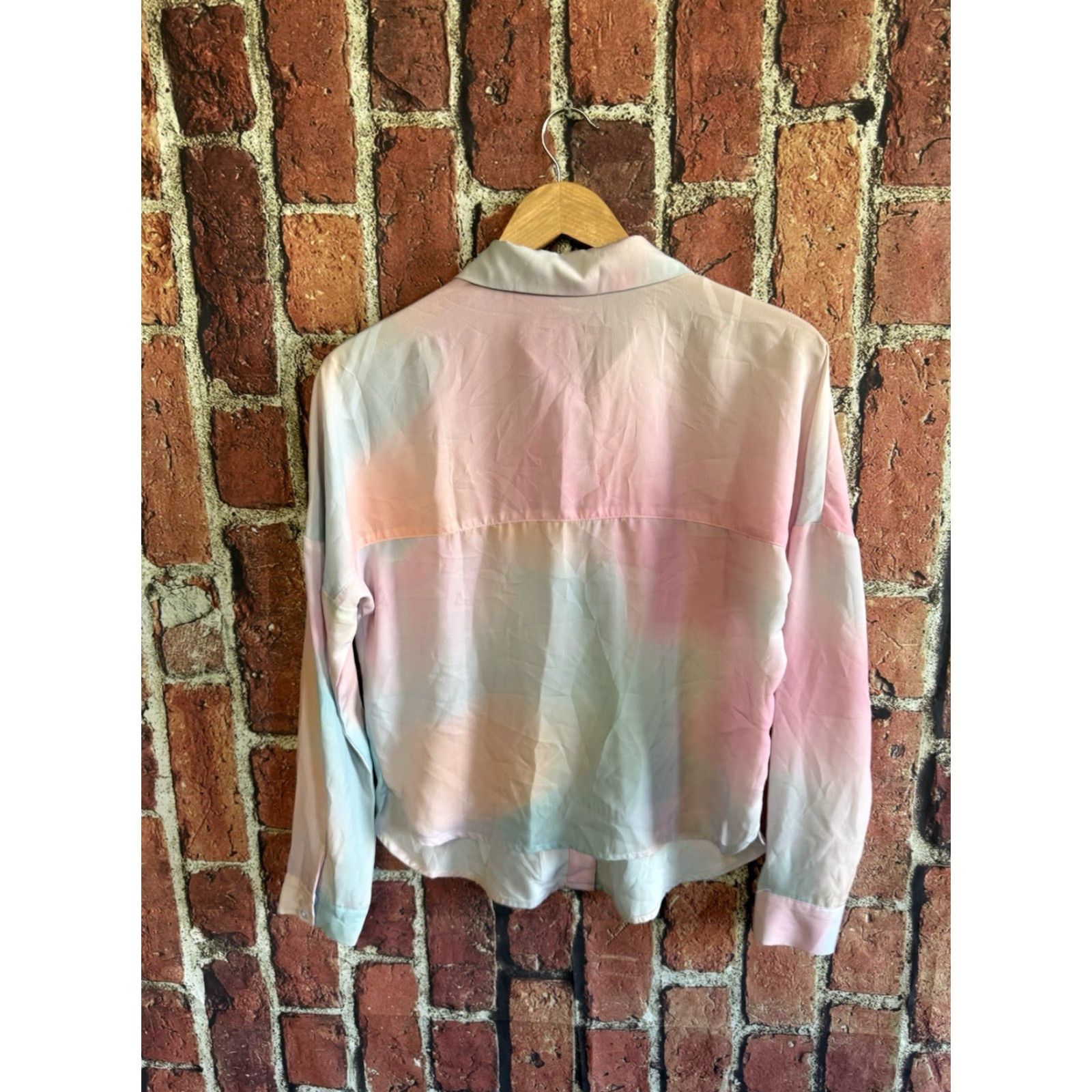 superdown Superdown Button-Up Shirt Multicolor Long Sleeve Womens Small NWT Tie Dye Cap? Size S / US 4 / IT 40 - 2 Thumbnail