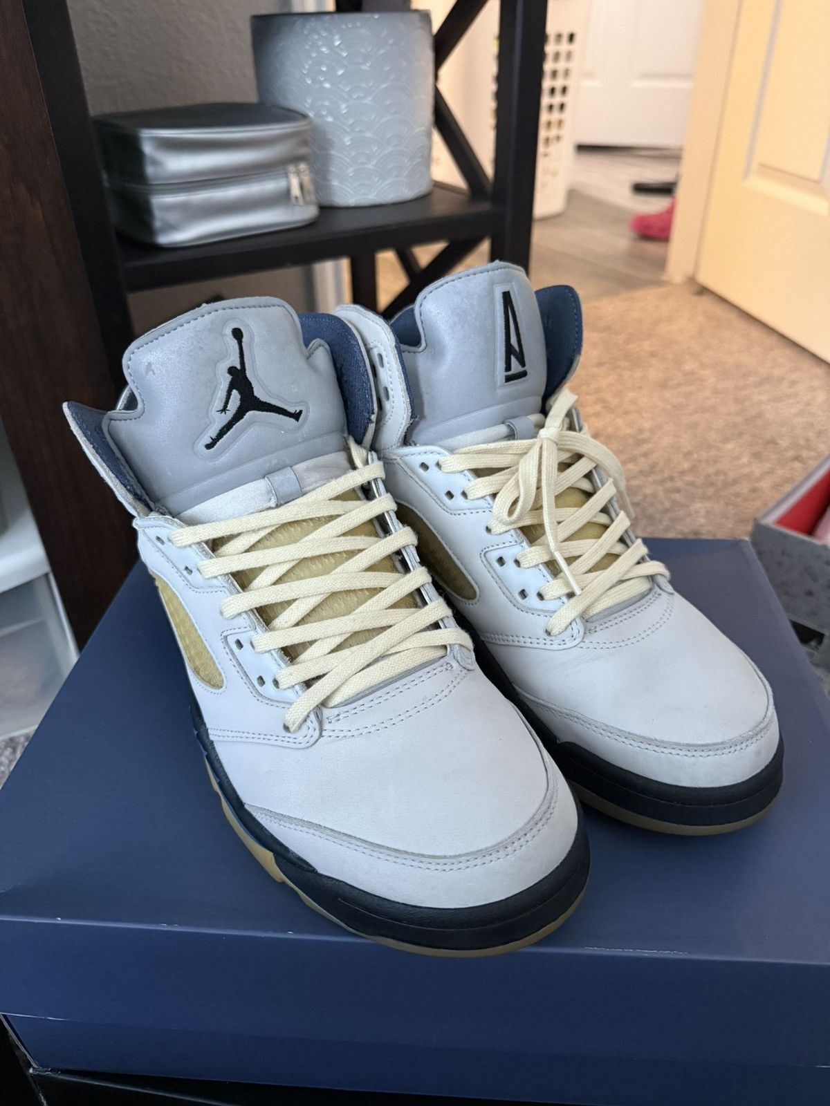Jordan Brand A Ma Maniere 5s Size US 11.5 / IT 41.5 - 2 Thumbnail