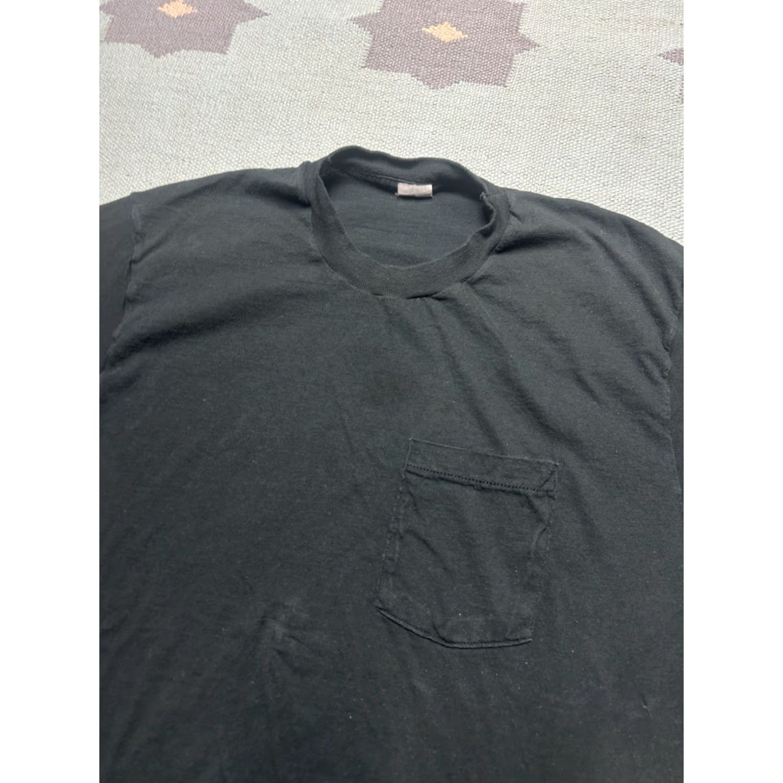 Fruit Of The Loom VINTAGE Fruit of the Loom Pocket T Shirt Black XL Grunge Goth Worn Soft Pockets Men's T-Shirt Size US XL / EU 56 / 4 - 4 Thumbnail