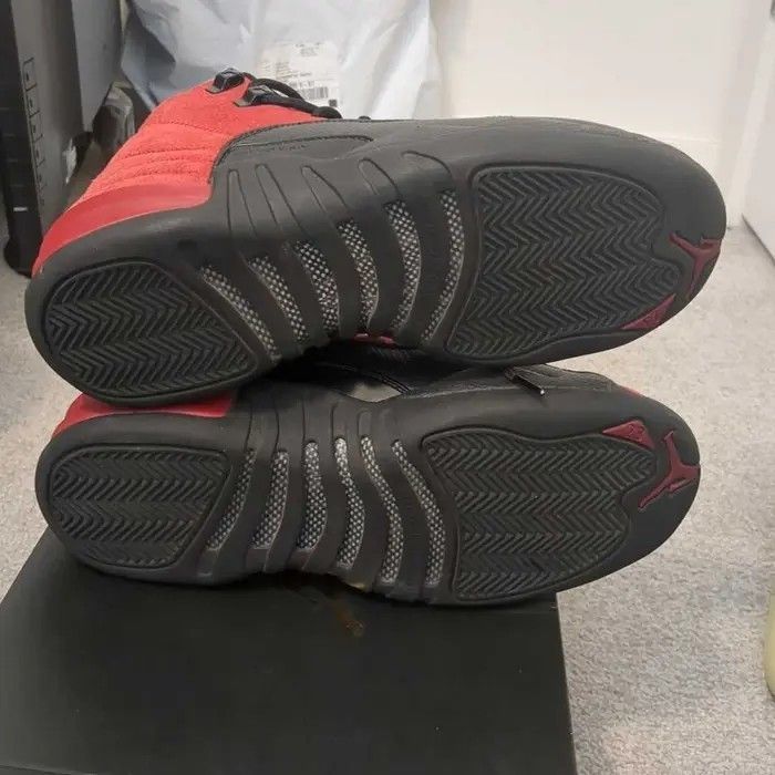 Jordan Brand Air Jordan 12 Retro GS Reverse Flu Game Size US 7 Youth Used Size US 8.5 / IT 38.5 - 5 Thumbnail