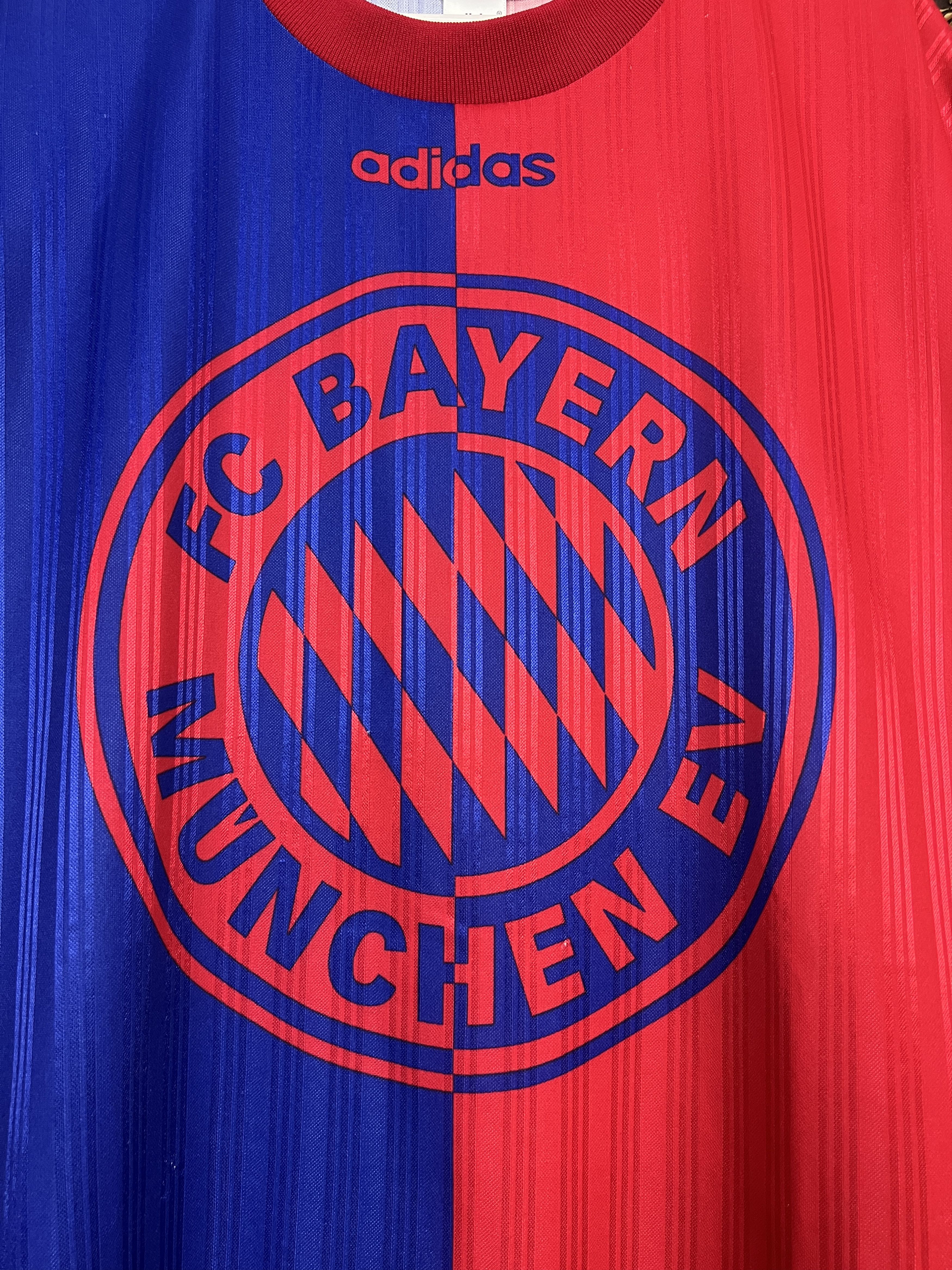Adidas Vintage 90's Adidas Bayern Munich Football Train Shirt Size US XL / EU 56 / 4 - 5 Thumbnail