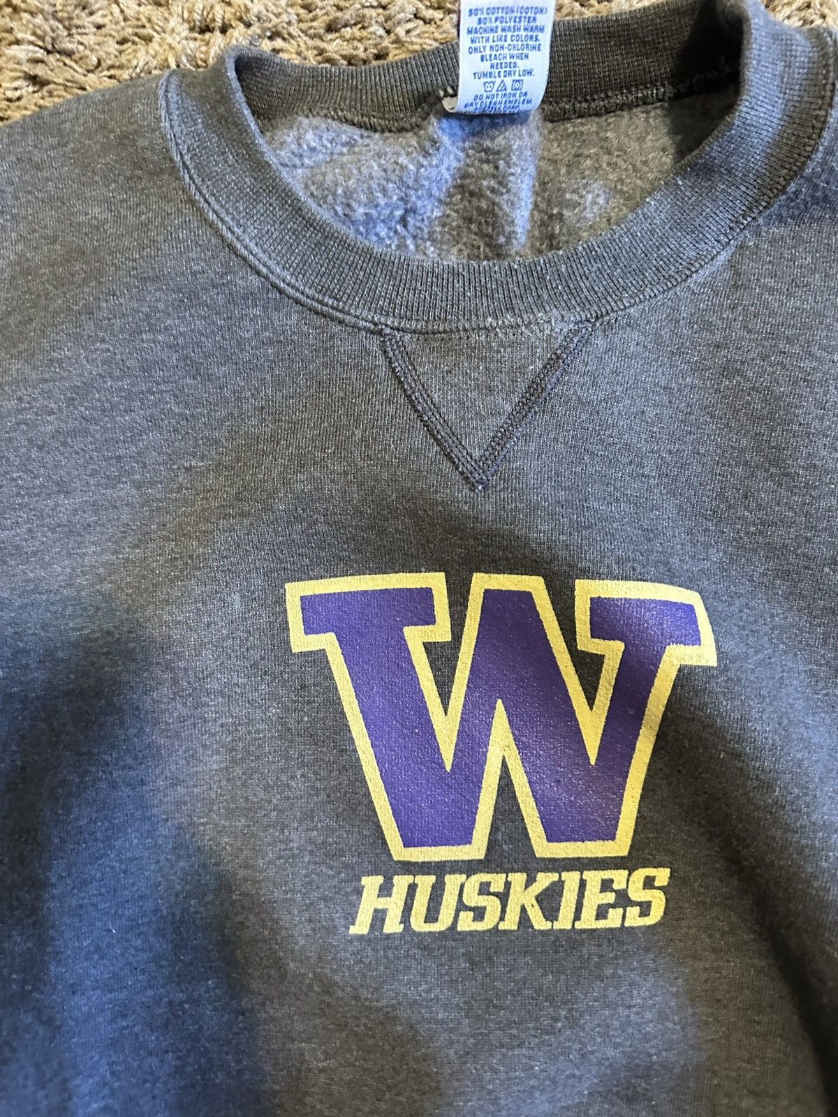 NCAA Vintage NCAA Washington Huskies sweatshirt 00s size XL Size US XL / EU 56 / 4 - 3 Thumbnail