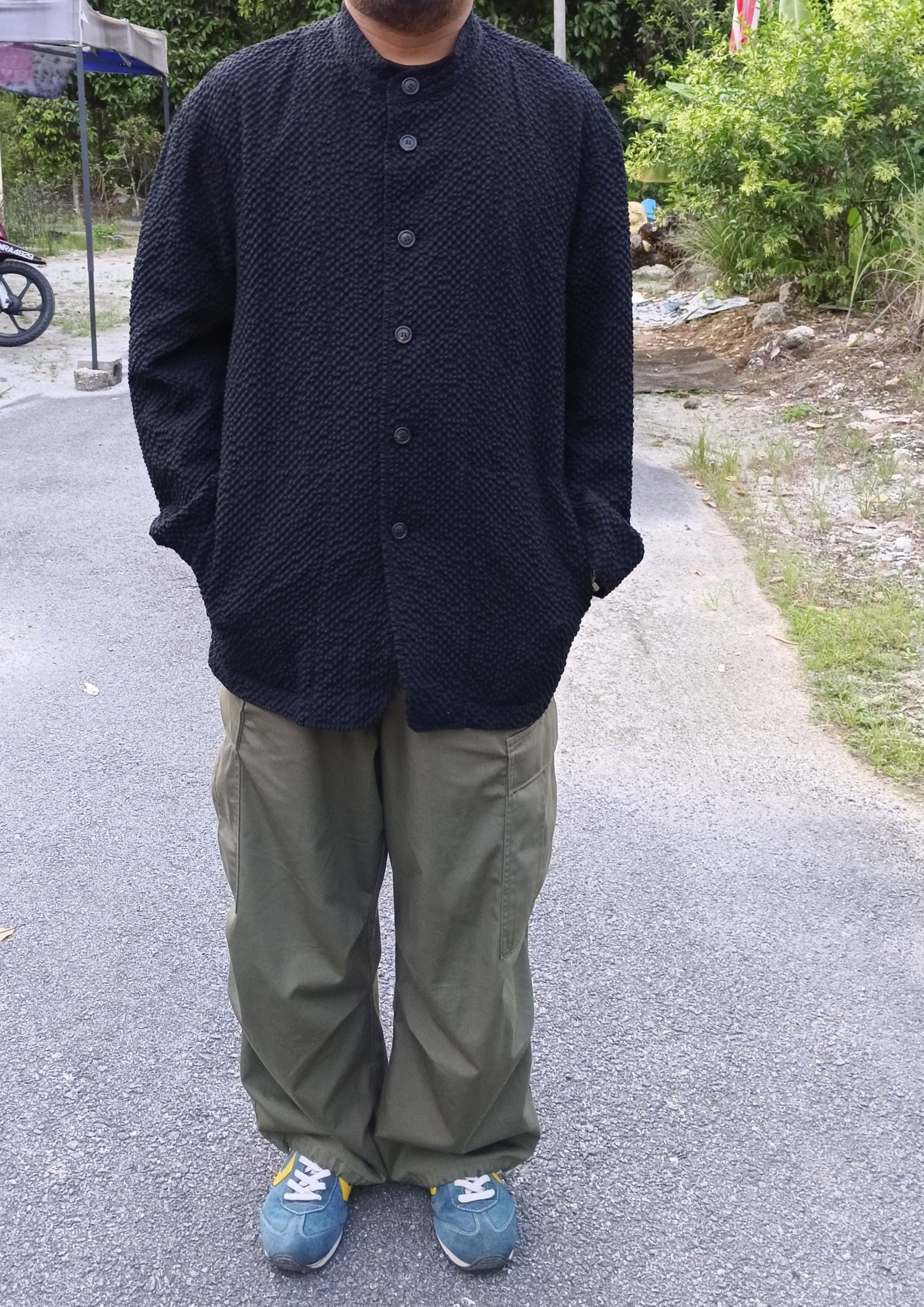 Issey Miyake ISSEY MIYAKE BURBBLE BUTTON UP Size US M / EU 48-50 / 2 - 2 Thumbnail