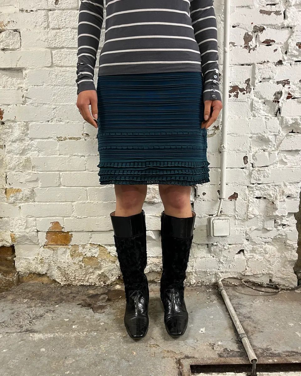 Roberto Cavalli Roberto Cavalli Teal Wool Textured Blue Midi Skirt Size 28" / US 6 / IT 42 - 1 Thumbnail
