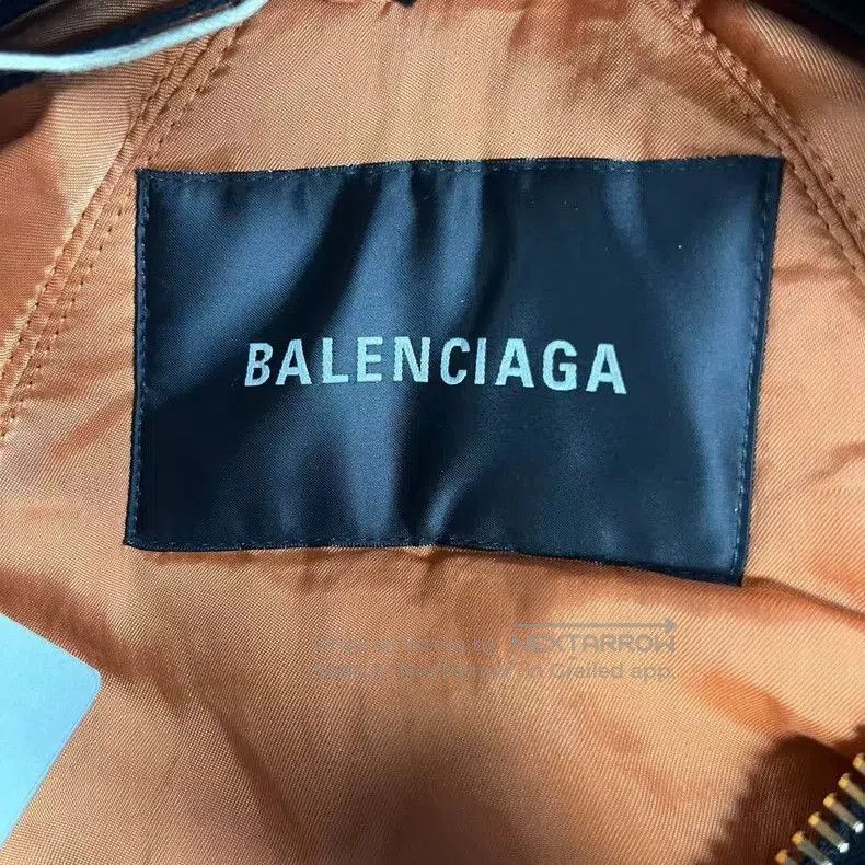 Balenciaga Balenciaga 2024 Black Hooded Bomber Jacket. Size US XXS / EU 40 - 2 Thumbnail