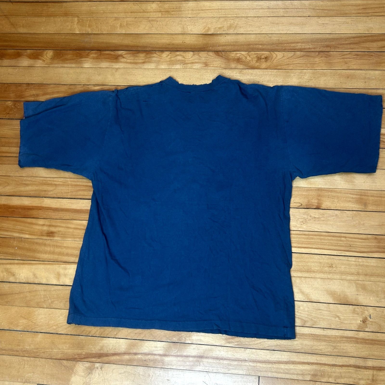 Vintage Vintage Waterton Graphic T-Shirt Size US L / EU 52-54 / 3 - 5 Thumbnail