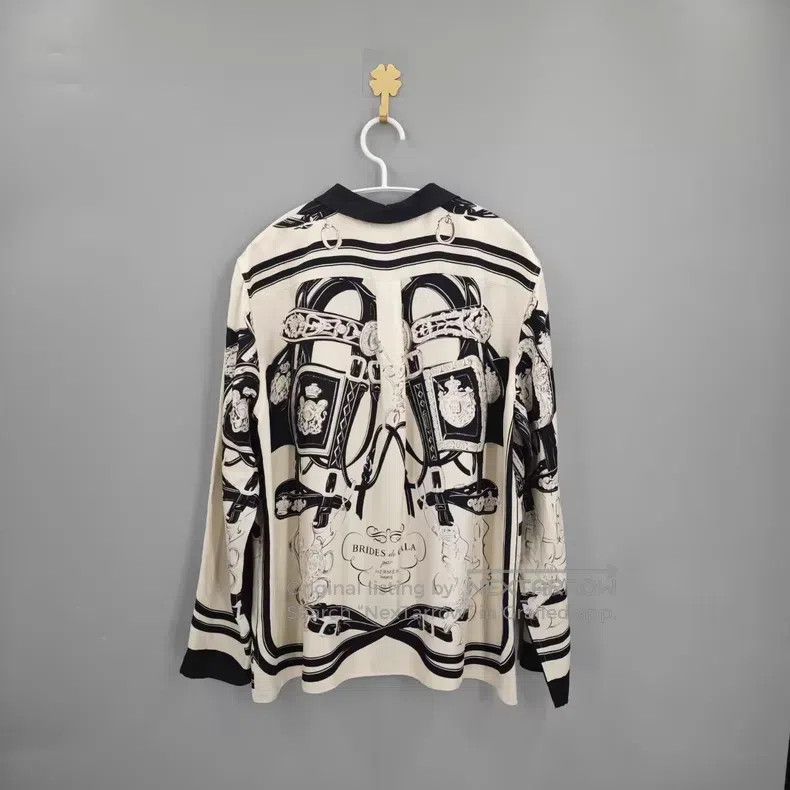 Hermes Hermes Library Seal Series Black and White Printed Silk Sh Size M / US 6-8 / IT 42-44 - 2 Thumbnail