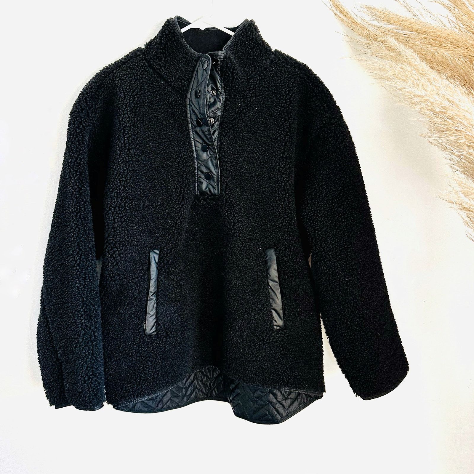 Athleta NEW ATHLETA Black Sherpa Teddy Coat Button Jacket Sweater Size L / US 10 / IT 46 - 3 Thumbnail