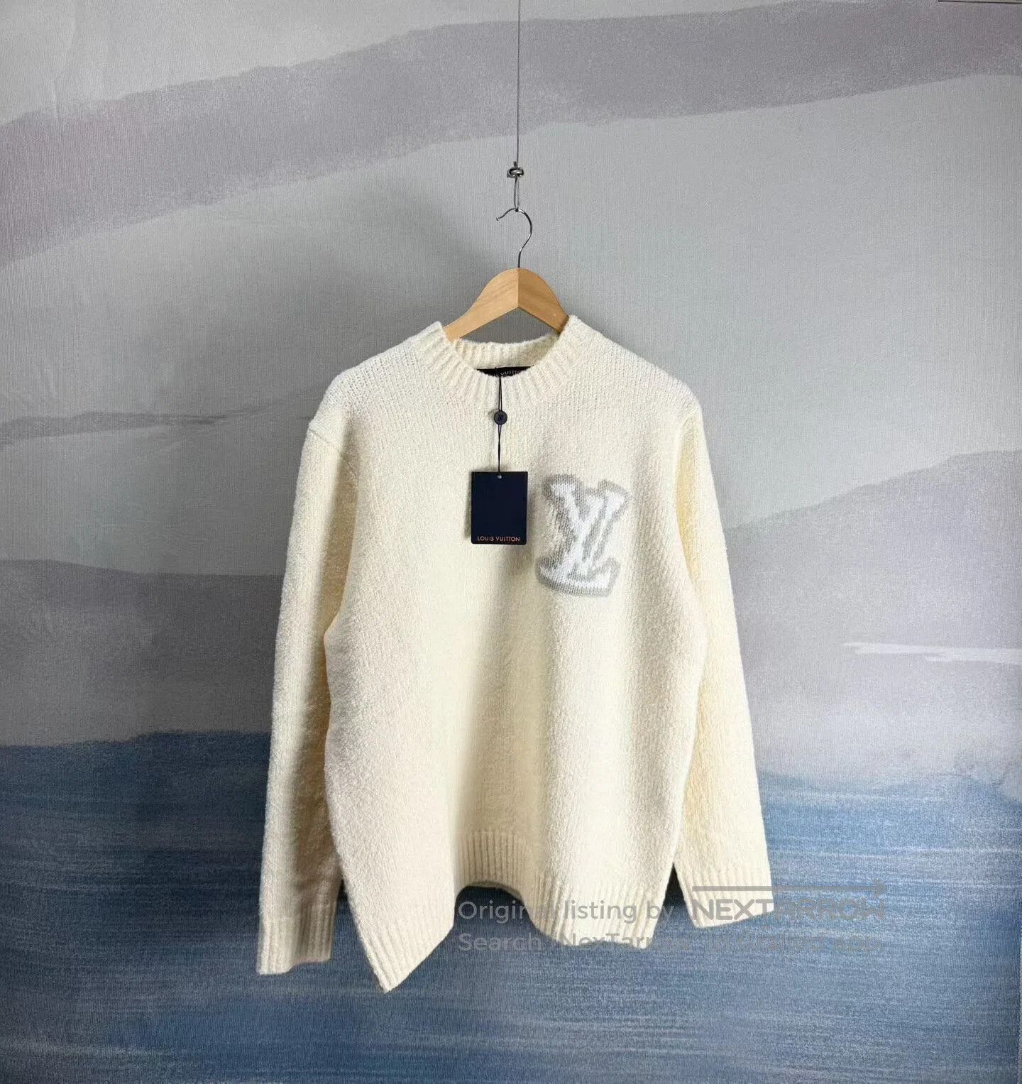 Louis Vuitton louis vuitton white teddy wool sweater size m. Size US M / EU 48-50 / 2 - 1 Thumbnail