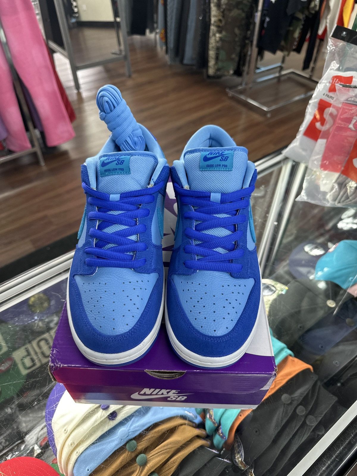 Nike SB Nike SB Dunk Low Blue Raspberry Size US 12 / EU 45 - 1 Thumbnail