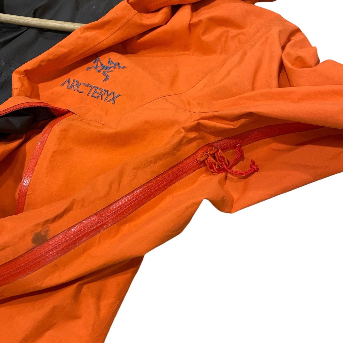 Arc'teryx 🔥VINTAGE ARCTERYX GORETEX ORANGE OUTDOORS LIGHT JACKET Size US S / EU 44-46 / 1 - 8 Thumbnail