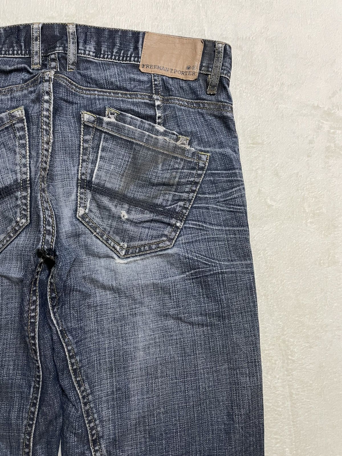 Freeman T. Porter Vintage Freeman T.Porter Faded Distressed Dark Jeans Size US 34 / EU 50 - 14 Thumbnail