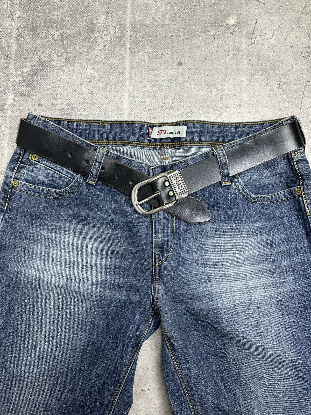 Levi's Vintage Levis Belts Leather Y2k Hysteric Glamour Avantgarde Size ONE SIZE - 2 Thumbnail
