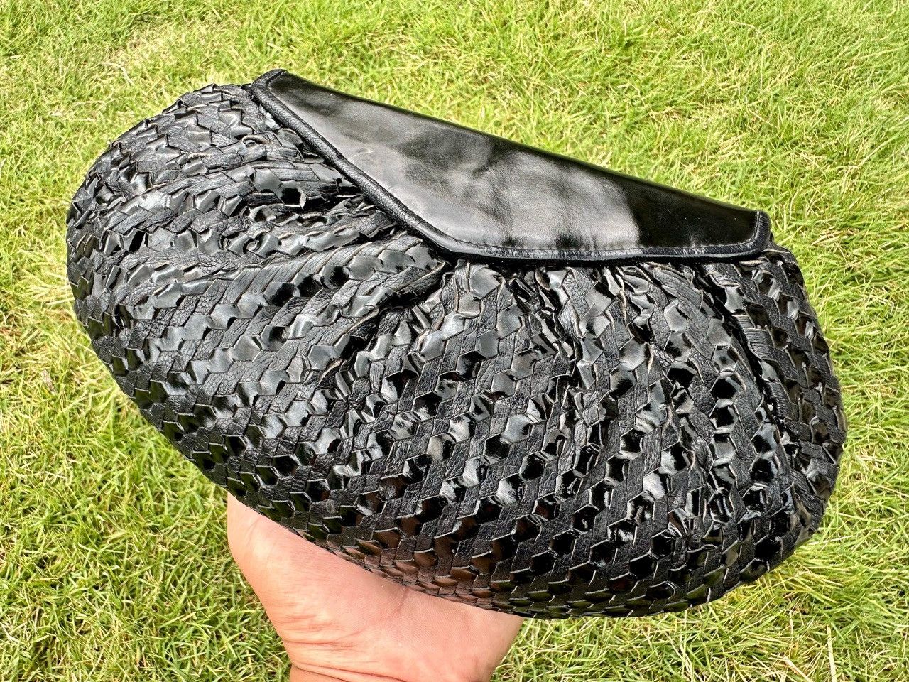 Fendi Authentic Vintage Fendi Black Woven Leather Clutch Bag Size ONE SIZE - 2 Thumbnail