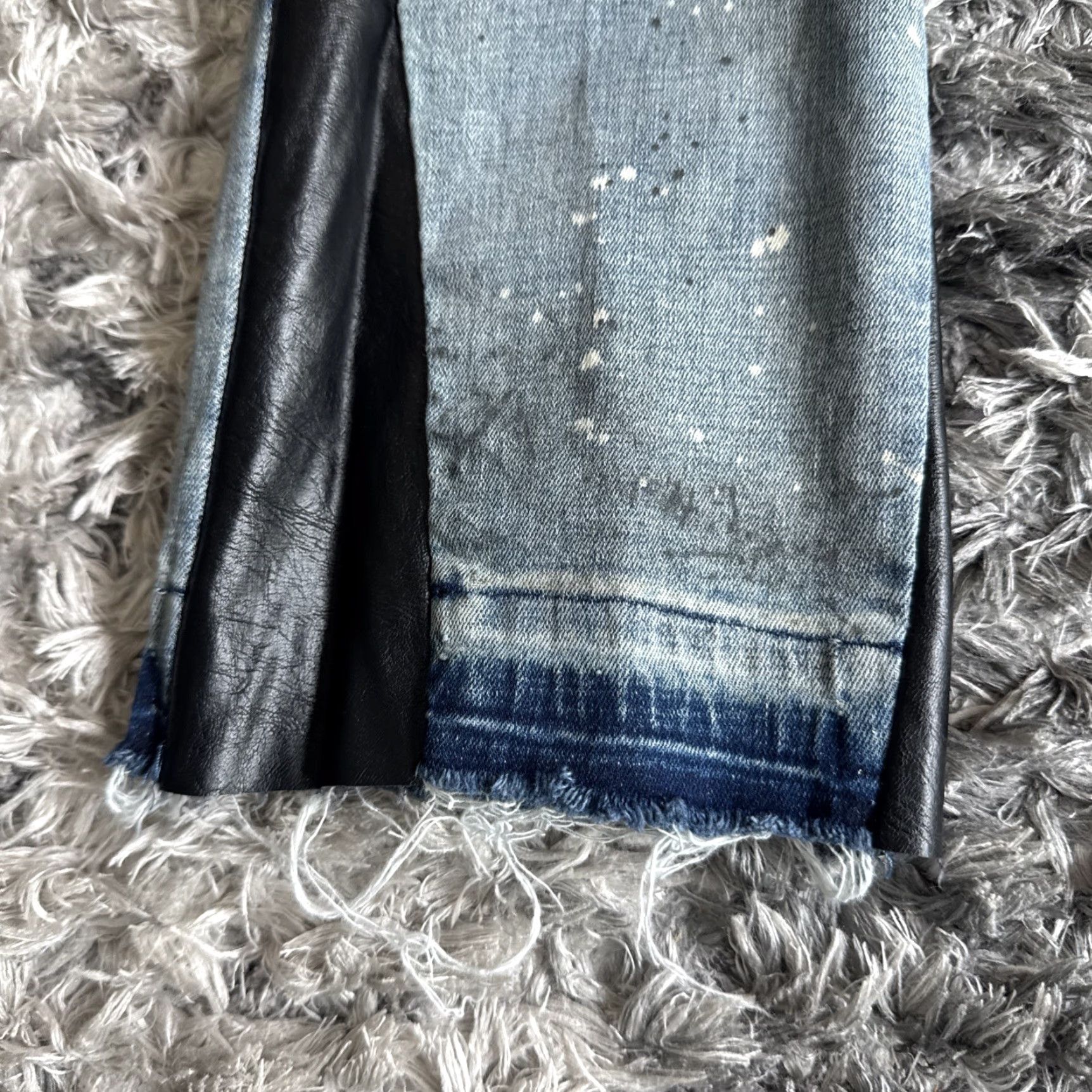 Denime FIRST ROW Jeans Men’s Skinny Blue Denim Paint Splattered Distressed Size 34x32 DAMAGE Size US 34 / EU 50 - 2 Thumbnail